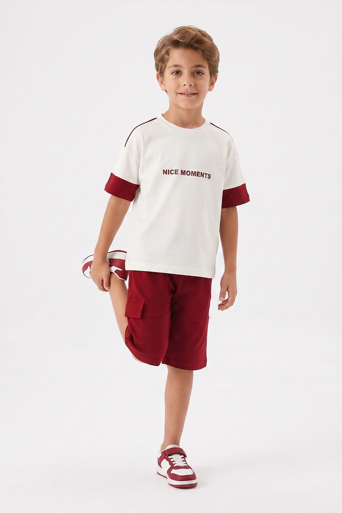 Bordo (7-12 Yaş) Nice Moments Baskılı Garnili  Cepli Şortlu  Erkek Çocuk Yazlık Takım 470081