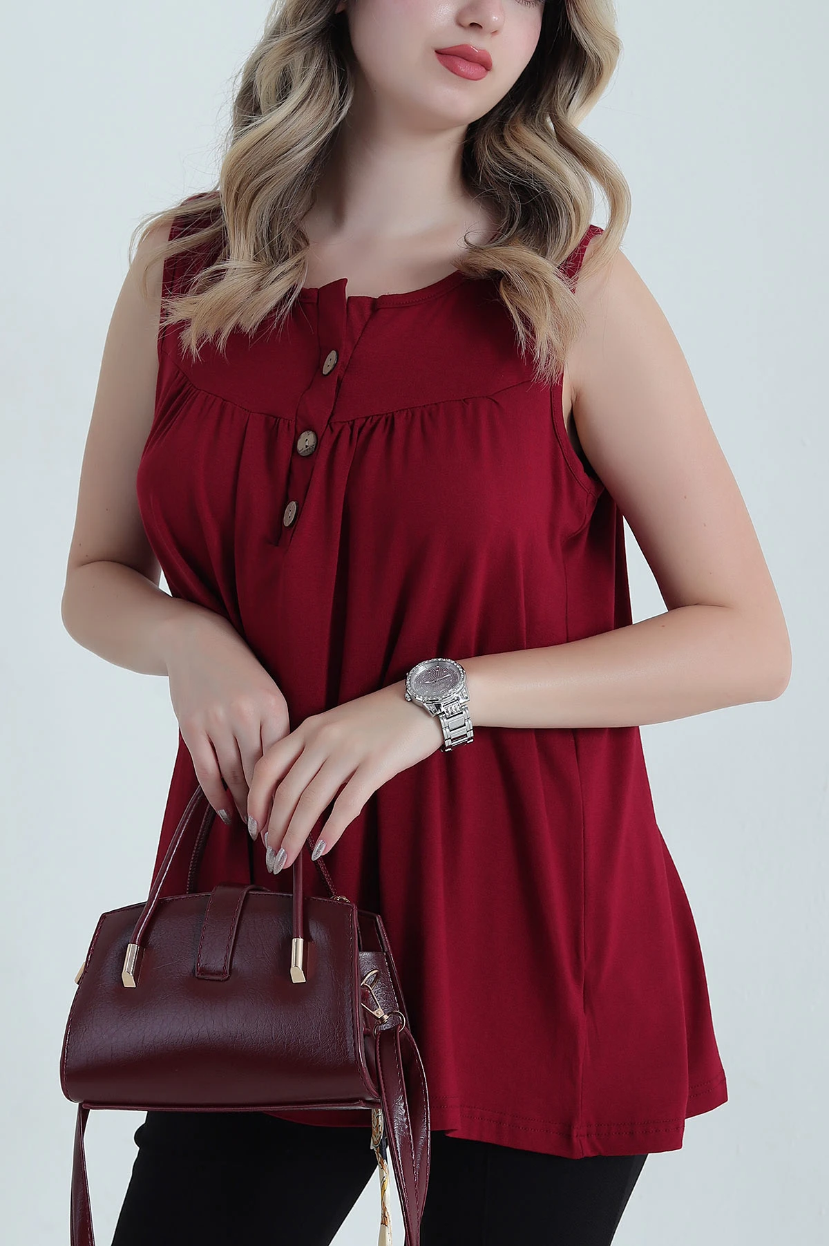 Bordo Askılı Yakadan Düğmeli Viskon Kadın Bluz 471001