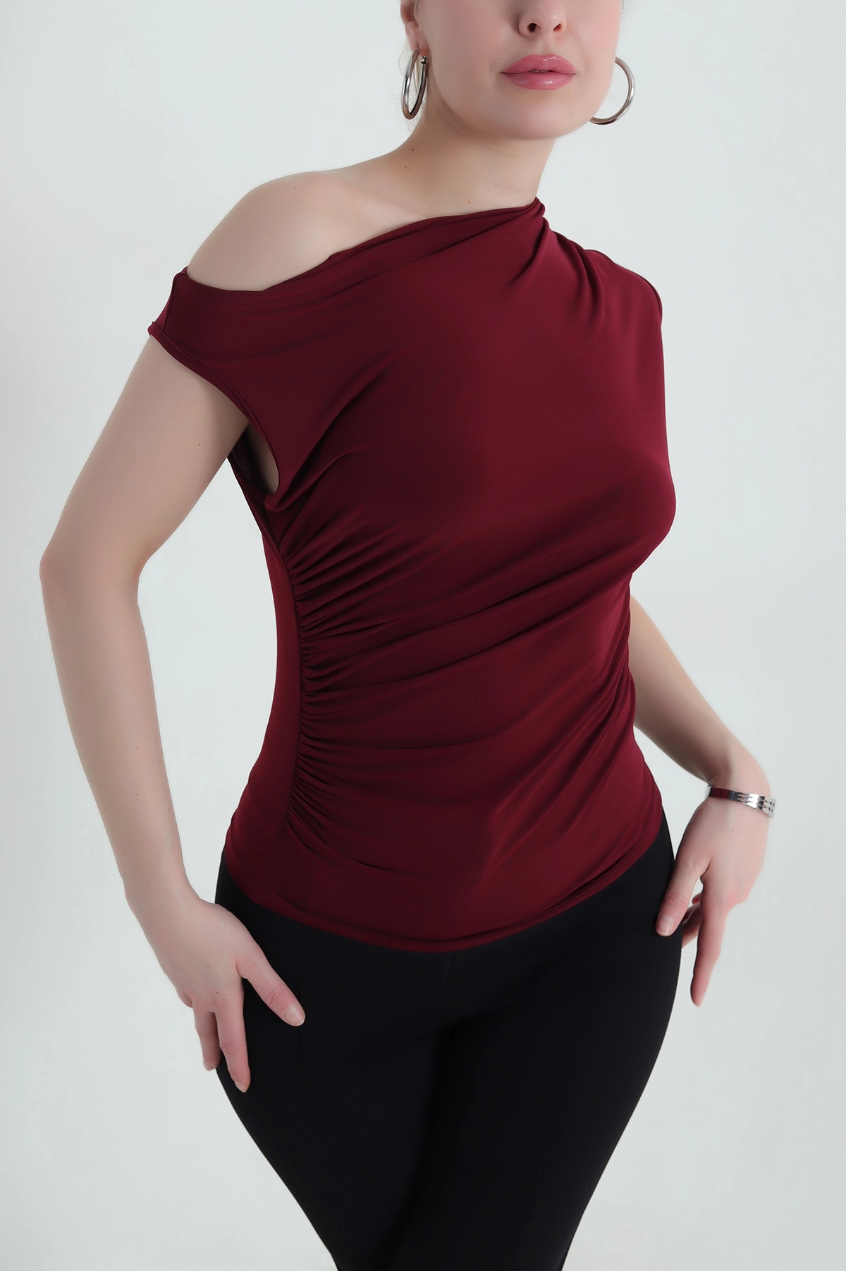 Bordo Büzgülü Kolsuz Kadın Buzzy Bluz 437045