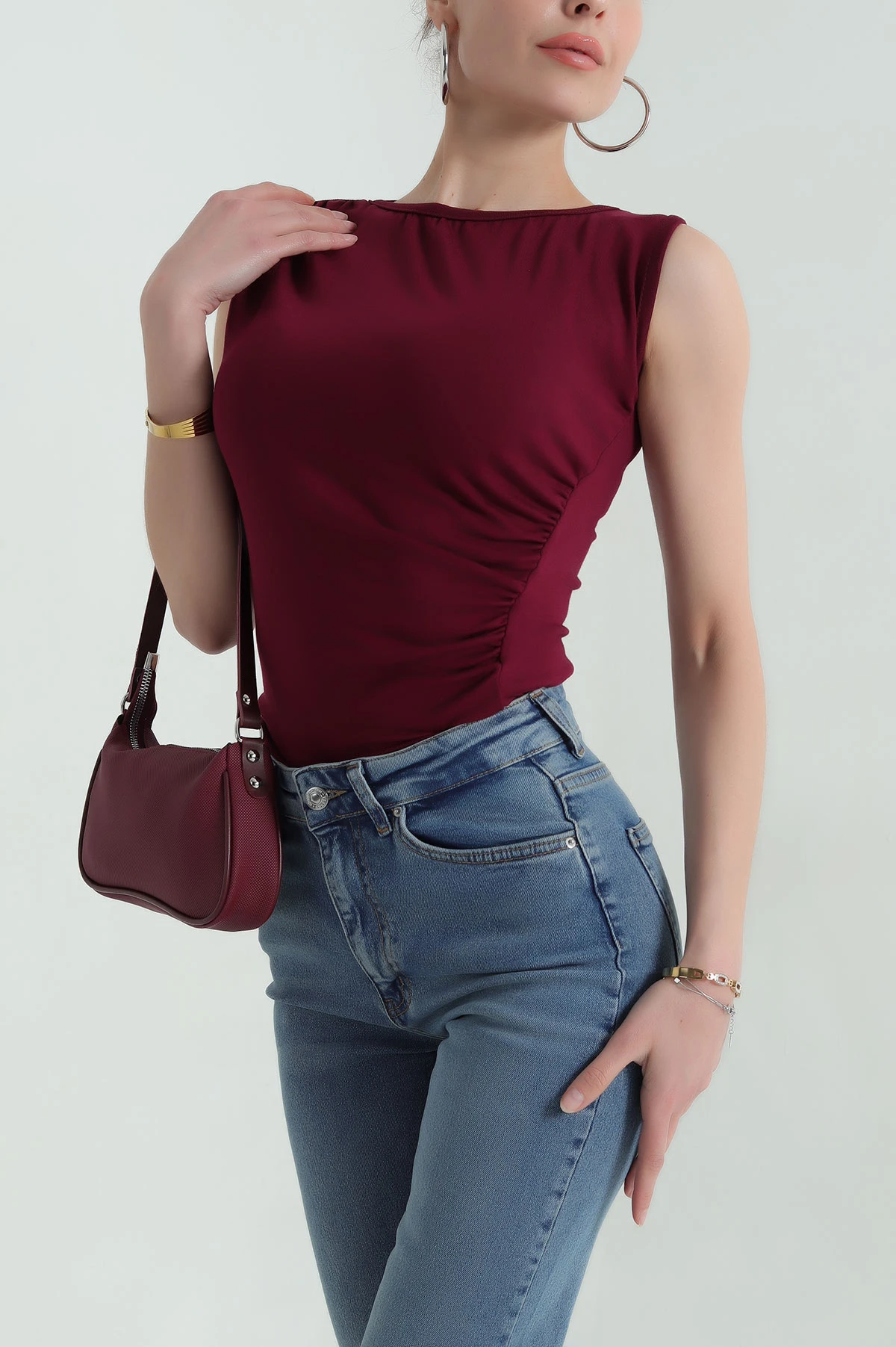 Bordo Büzgülü Likralı Viskon Kumaş Bisiklet Yaka Kadın Bluz 365583