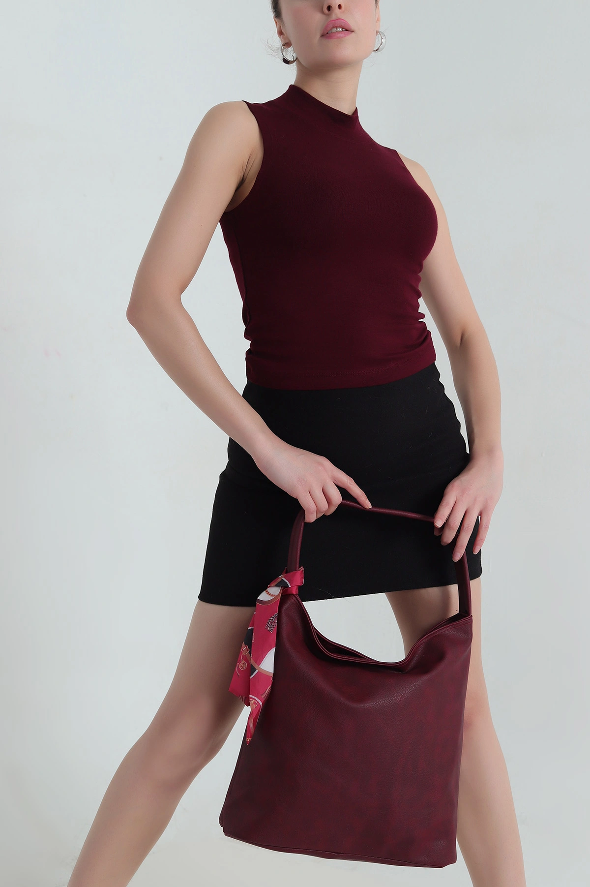 Bordo Buzi Yarım Boğazlı Sıfır Kol Kadın Badi 415552