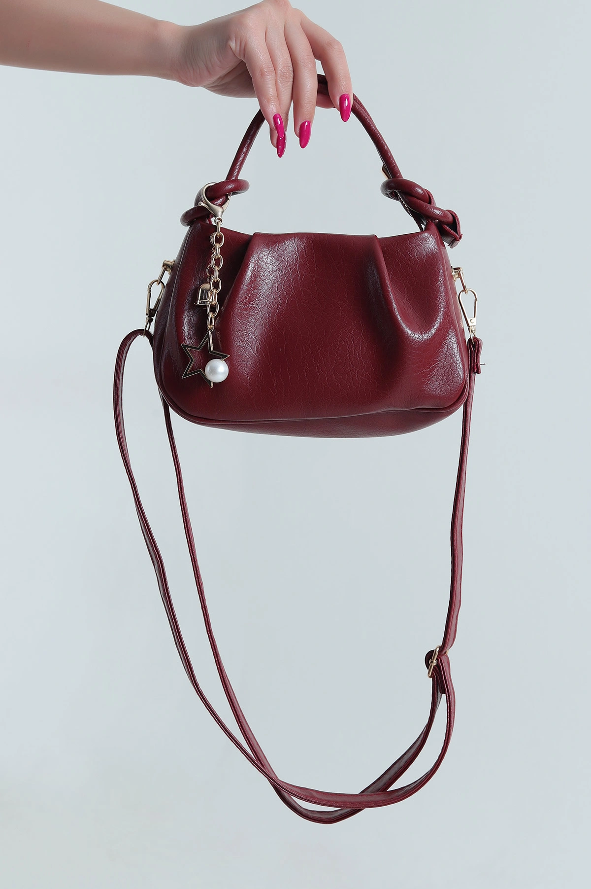 Bordo Charm Detaylı Fermuarlı Kadın El Kol ve Omuz Çantası 471436