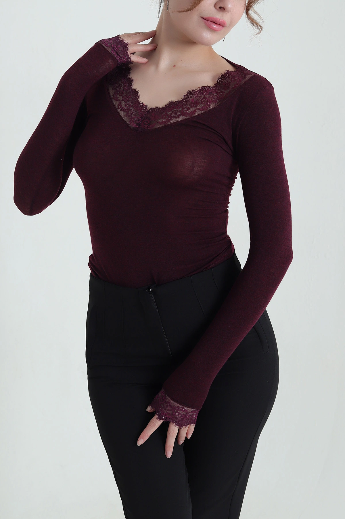 Bordo Dantelli V Yaka Viskon Kadın Bluz 439176