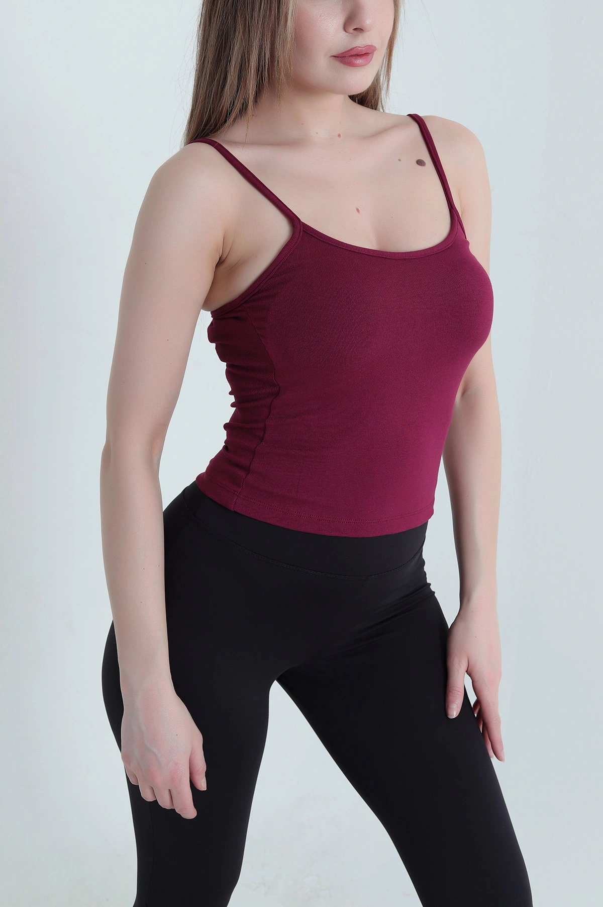 Bordo Destekli İp Askılı Kadın Atlet 439640