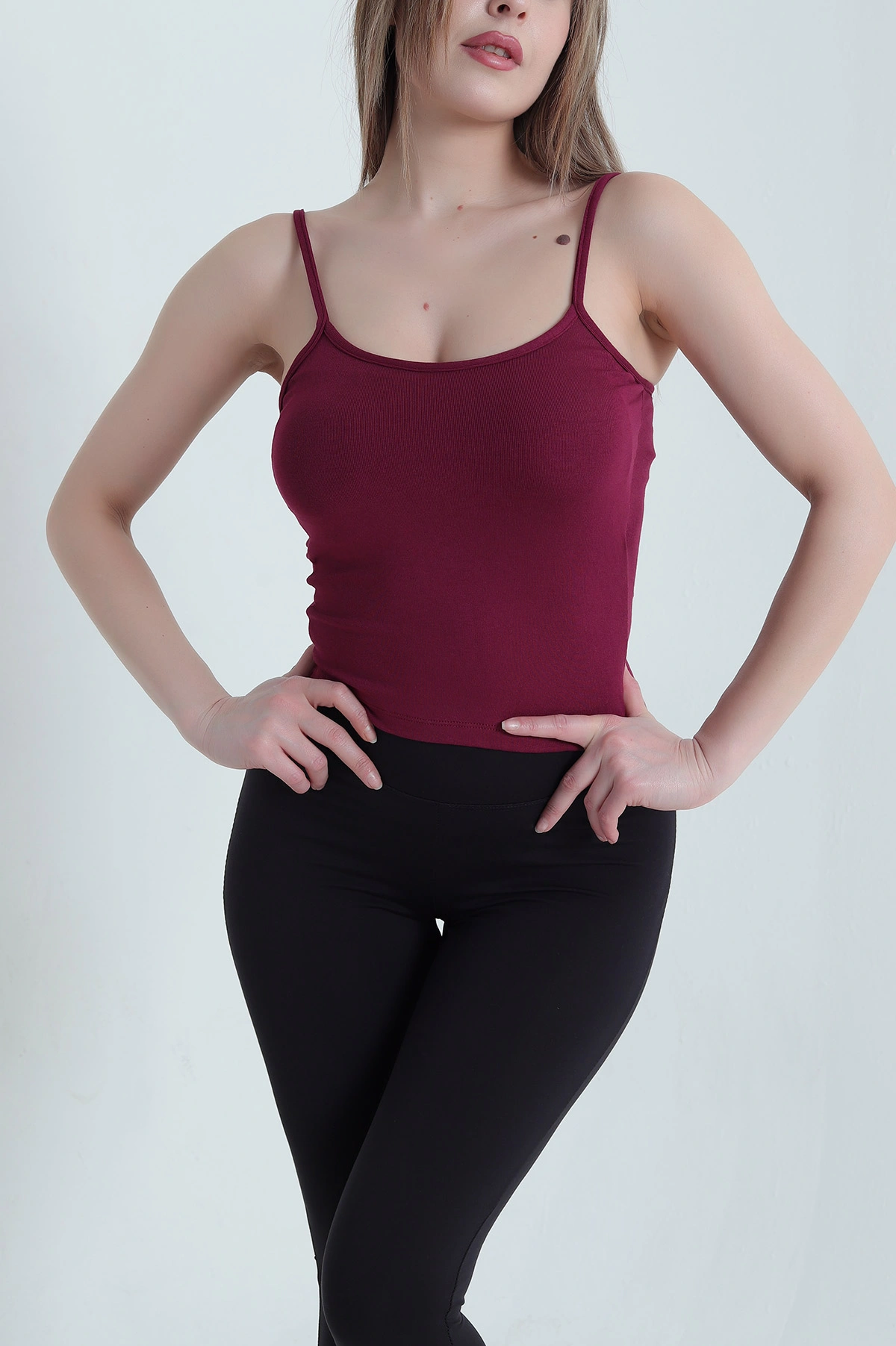 Bordo Destekli İp Askılı Kadın Atlet 439640
