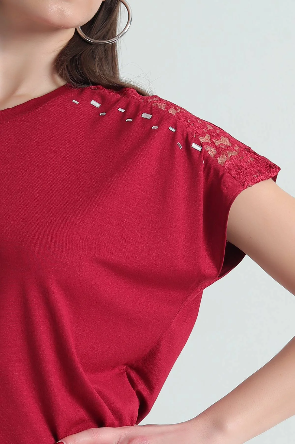 Bordo Güpürlü Taşlı Çilek Kumaş Bluz 334560