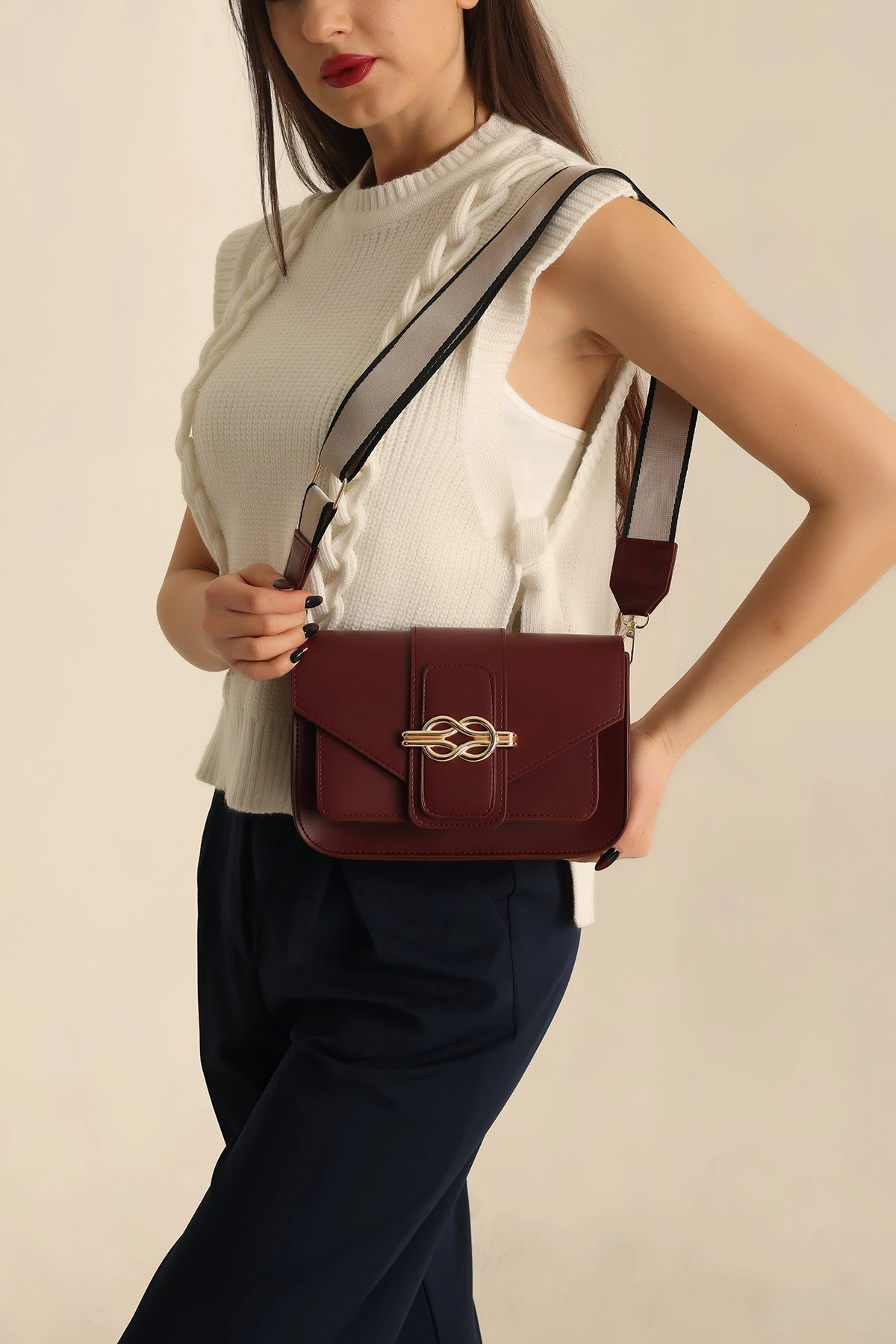 Bordo Mıknatıs Kapaklı Omuz Çantası 247578