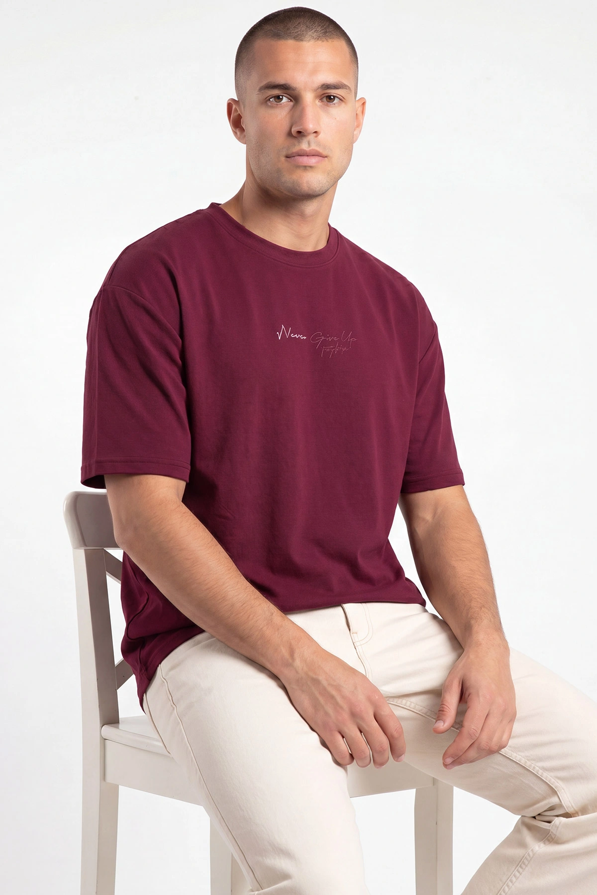 Bordo Oversize Bisiklet Yaka Yazı Detaylı Erkek Tişört 465423