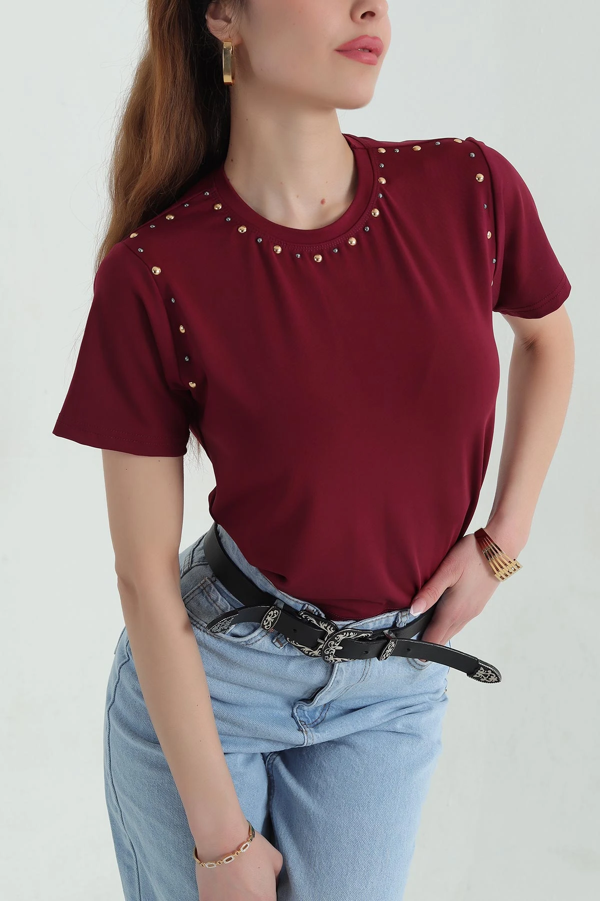 Bordo Yaka ve Kolları Taşlı Oysho Tişört 358452