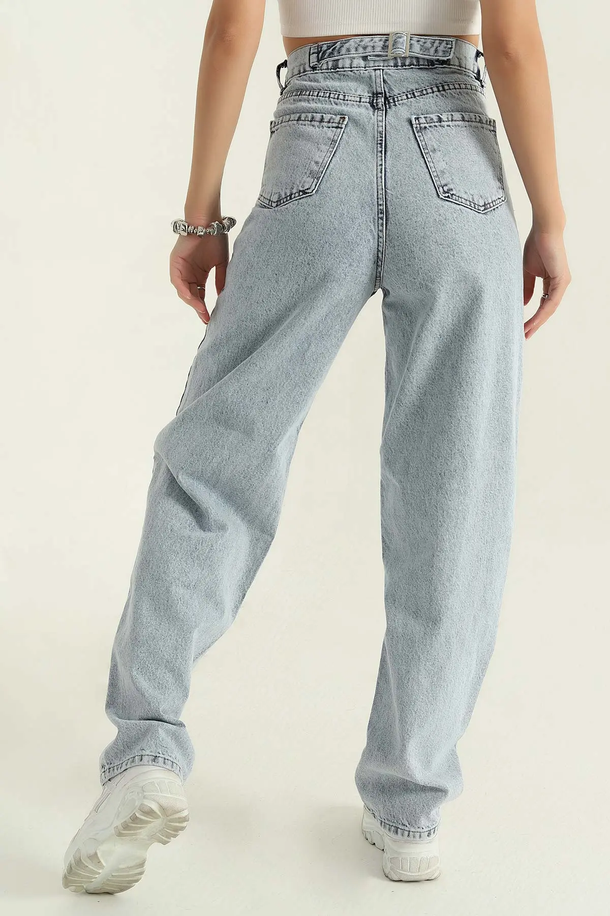 Buz Mavisi Toka Detay Baggy Kadın Kot Pantolon 368219