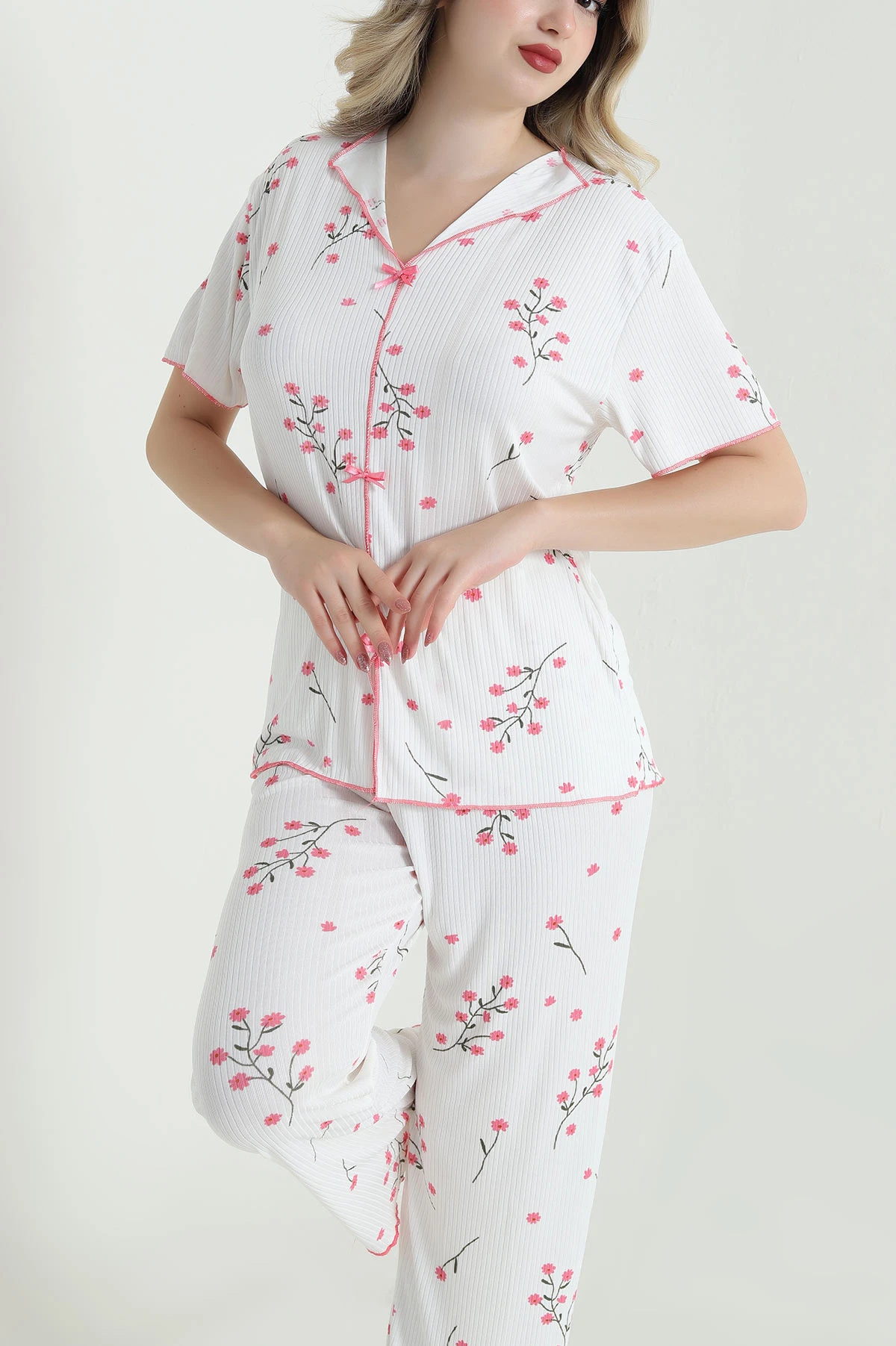Çiçek Desenli Fiyonklu Kaşkorse Kadın Pijama Takımı 466663