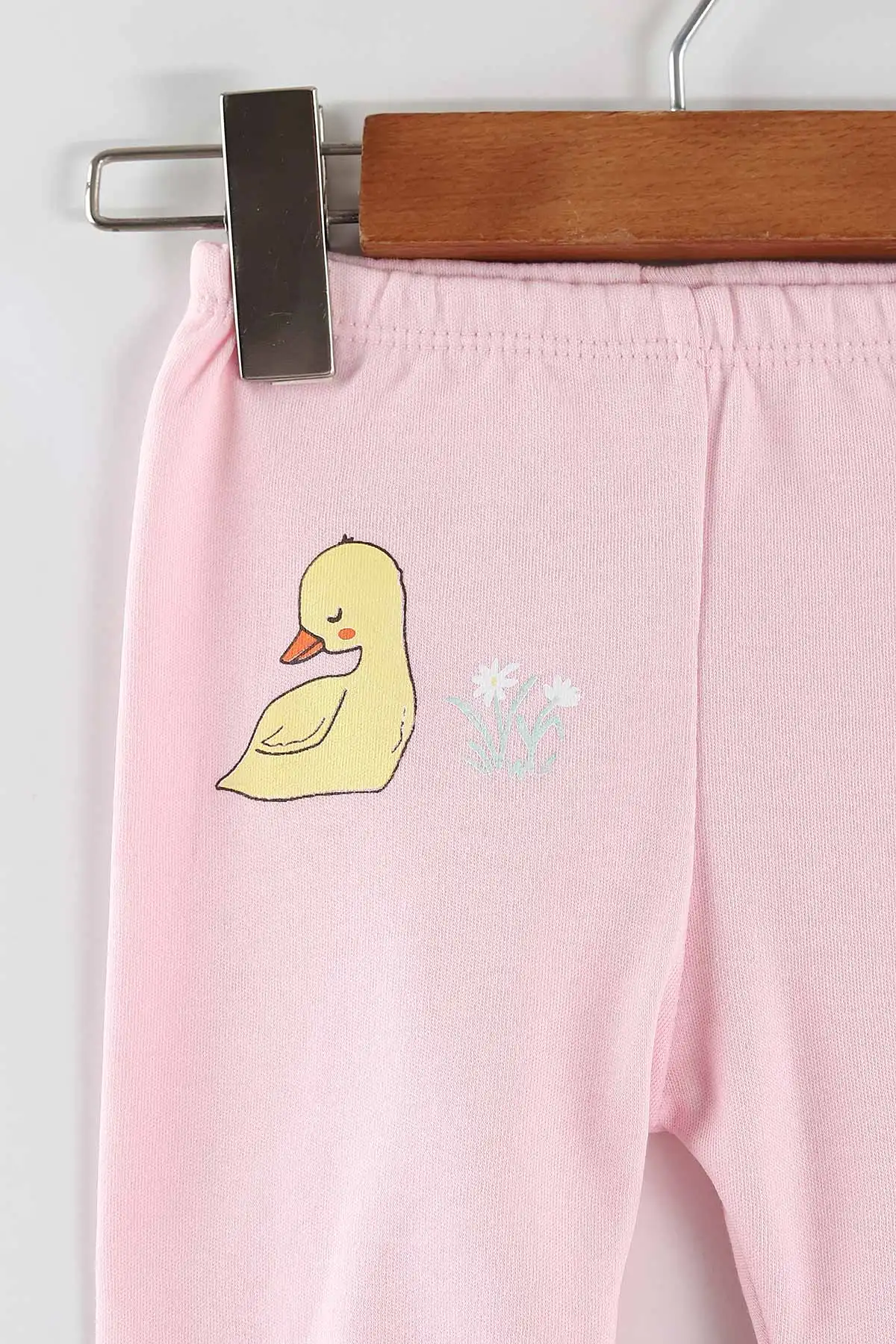 Çoklu Renk (0-6 Ay) Ördek Desenli Çorap Detaylı Kız Bebek 3'lü Pijama Alt 468656