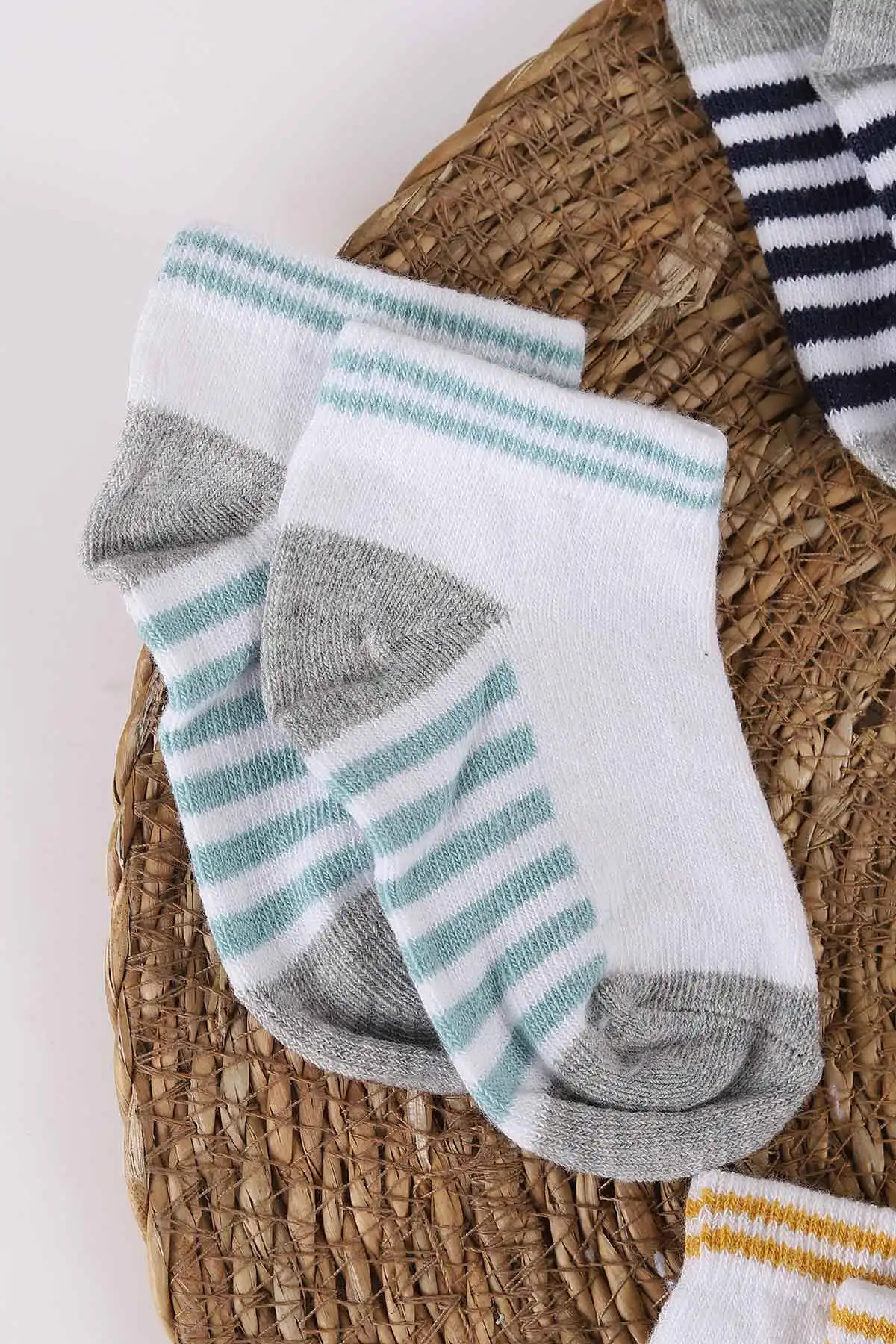 Çoklu Renk (1-10 Yaş) Çizgi Desenli Bilek Unisex 6'lı Çocuk Çorap 454221