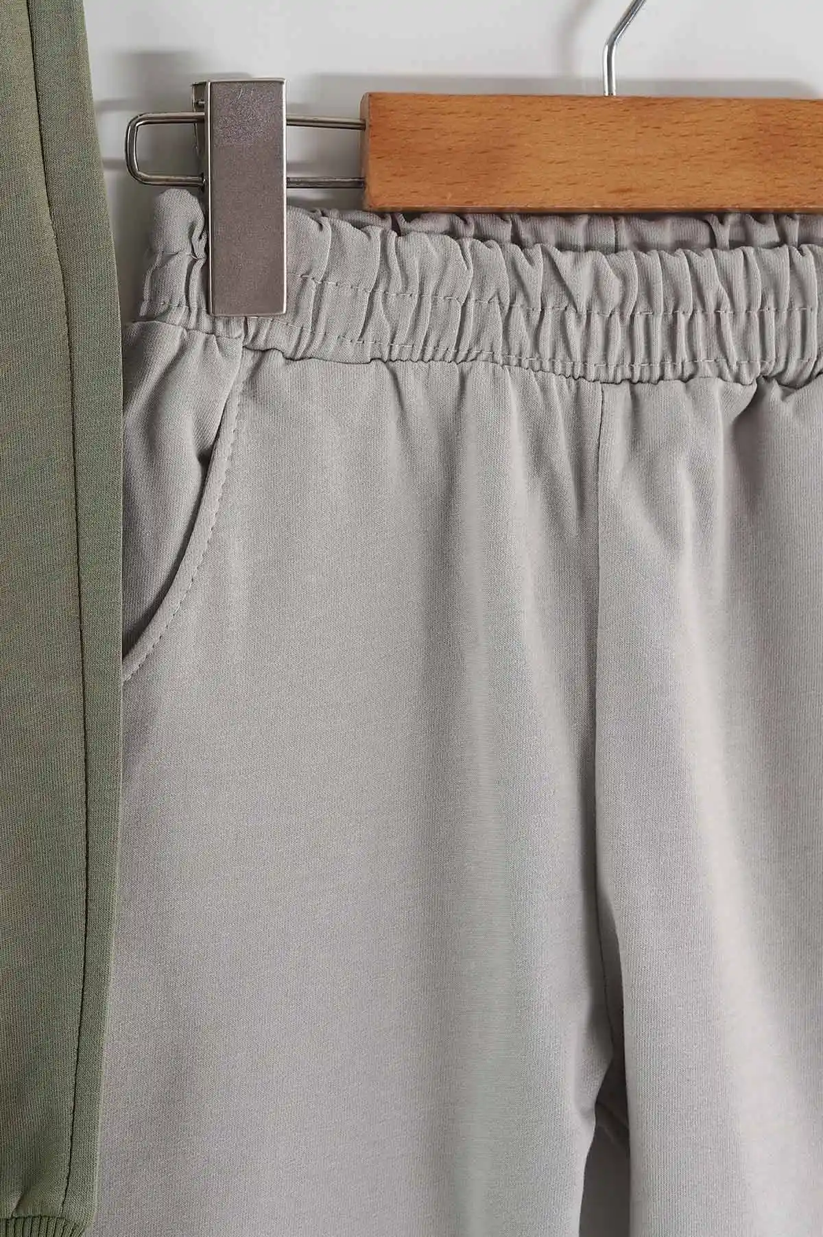 Çoklu Renk (3-12 Yaş)Beli Paçası Lastikli Cepli Kız Çocuk 3'lü Eşofman Altı 463815