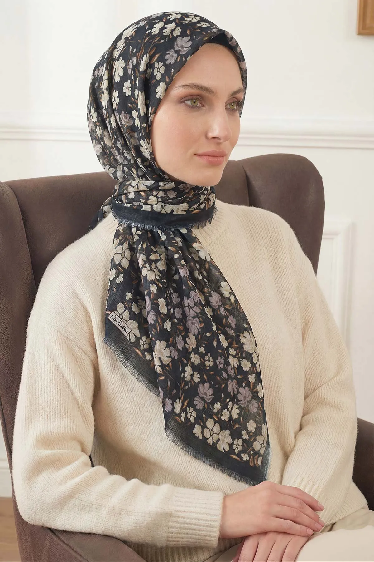 Çoklu Renk 90x90 Cm Dijital Baskılı Desenli Flam Çekme Eşarp 428643