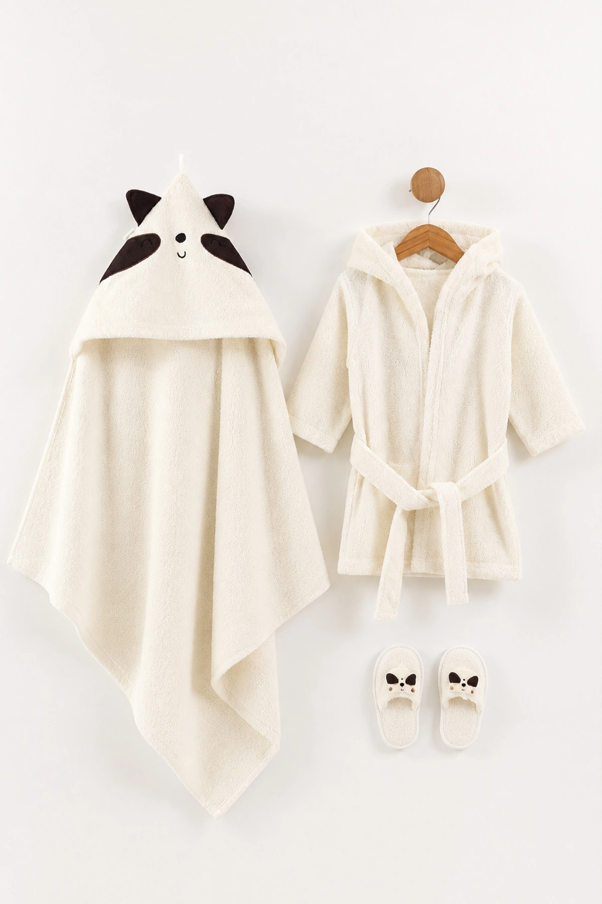 Ekru (0-24 Ay) Rakun Nakışlı Unisex Bebek Bornoz Seti 476661