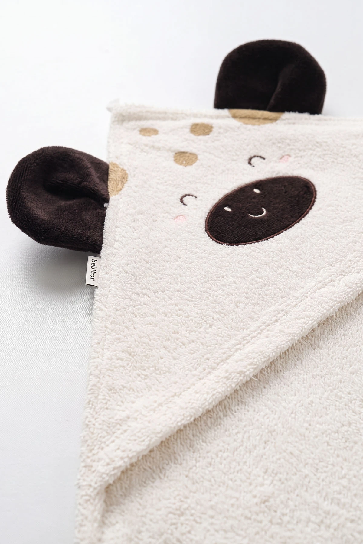 Ekru (0-24 Ay) Sevimli İnek Nakışlı Unisex Bebek Bornoz Seti 475598