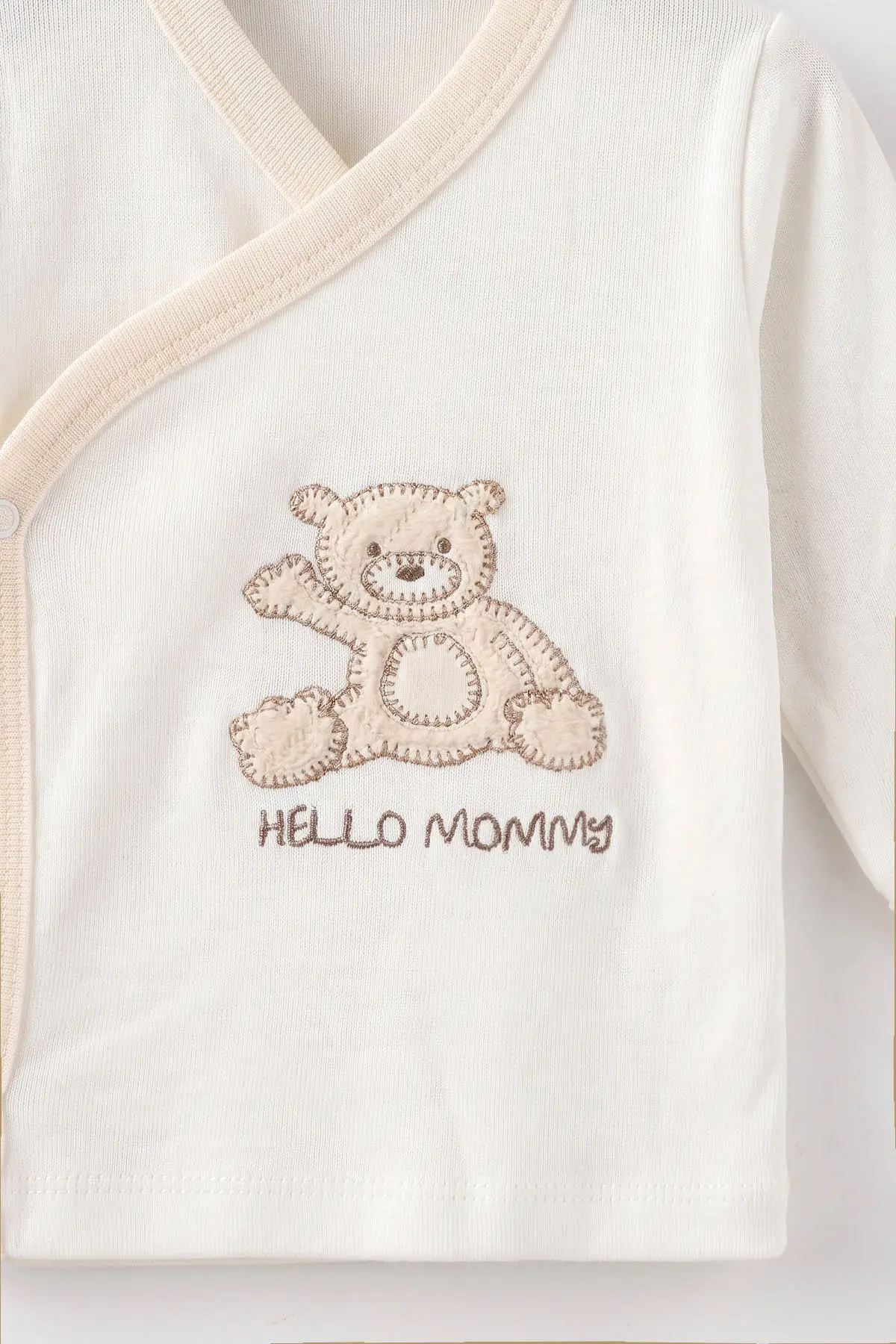 Ekru (0-3 Ay) Hello Momy  Nakışlı Kutulu 10'lu Yeni Doğan Kız Bebek Hastane Çıkış ve Zıbın Seti 475484