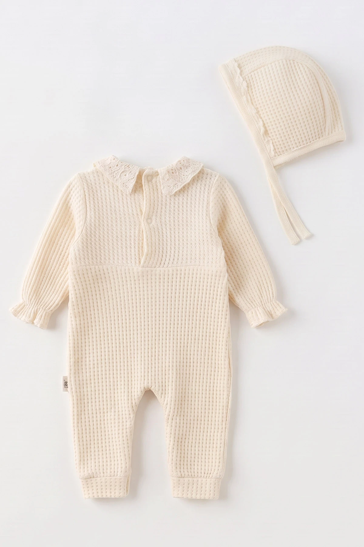 Ekru (0-9 Ay) Göbeği Dantelli Bebe Yaka  Şapkalı Waffle Kız Bebe Tulum 494417