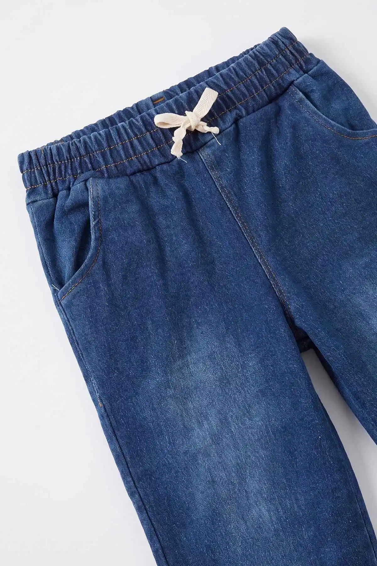 Ekru (1-5 Yaş) Ayı Nakışlı Yakası Patlı 3 İp Şaedonlu Sweatli Kot Pantolonlu Erkek Çocuk Takım 490703
