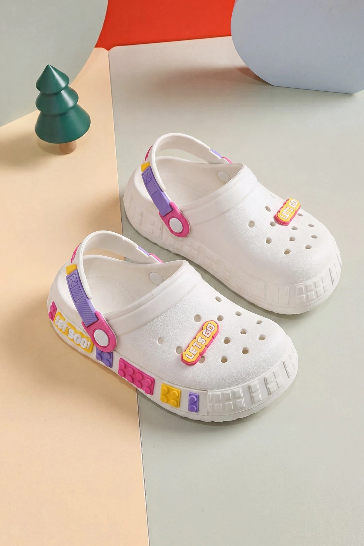 Ekru ( 31 - 35 ) Figürlü Kız Çocuk Sandalet 462458