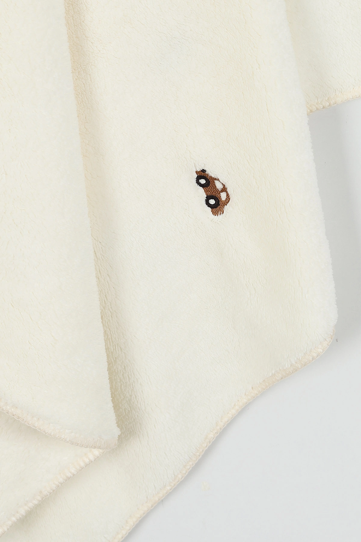 Ekru Araba Nakışlı Peluş Erkek Bebek Battaniye 422524