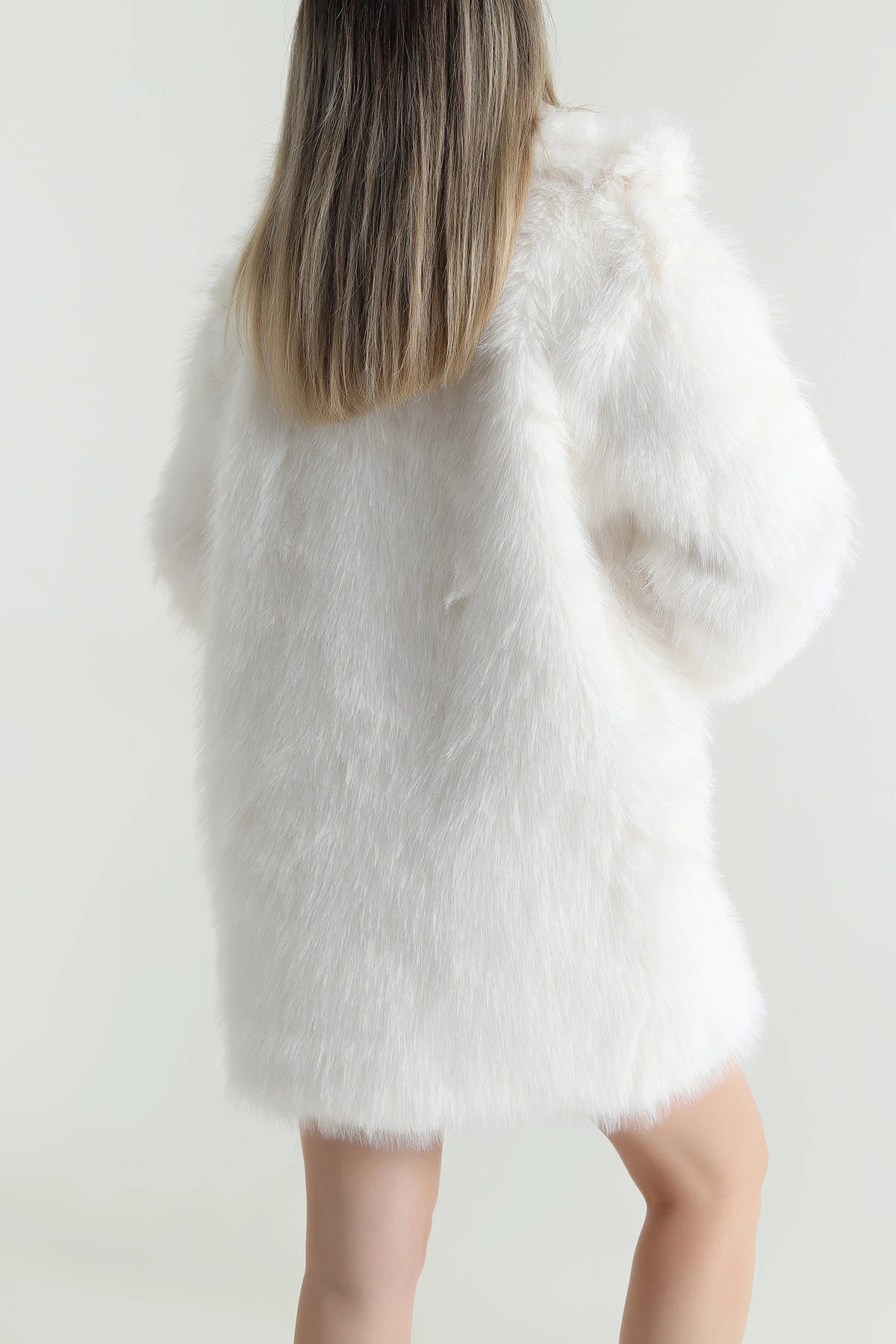 Ekru Astarlı Kürklü Lolita Kadın Mont 488820