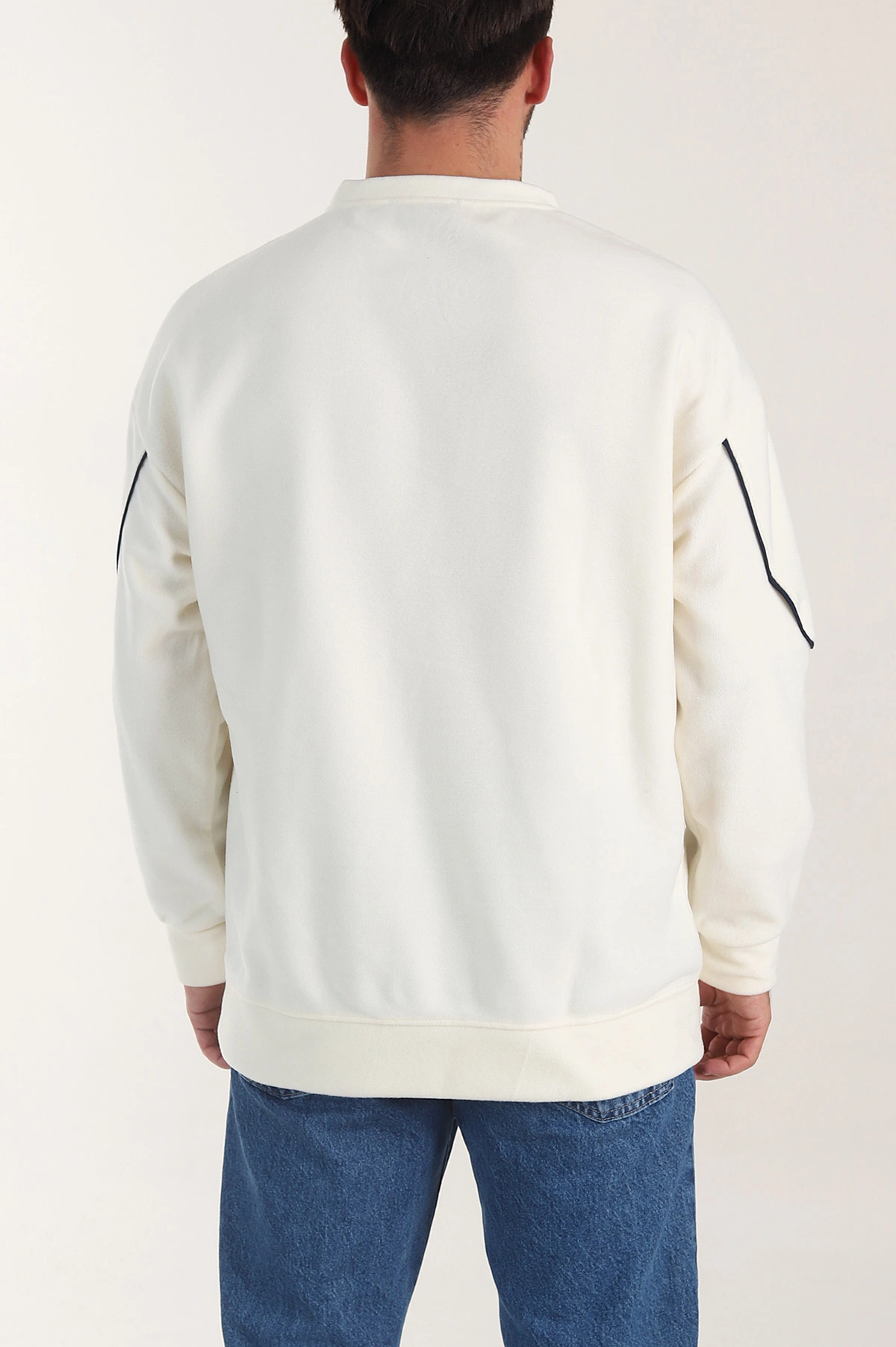 Ekru Bisiklet Yaka Polar Kumaş Yazı Detaylı Erkek Sweatshirt 404256