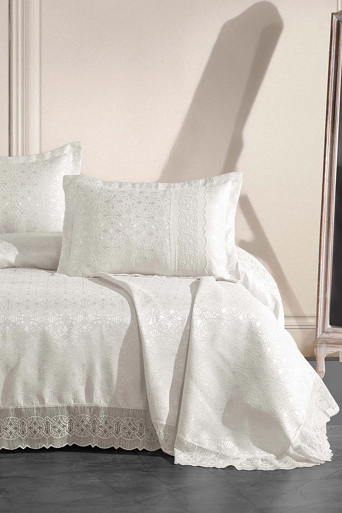Krem 240x260 Dantelli Çift Kişilik Gelin Seti Yatak Örtüsü 282649