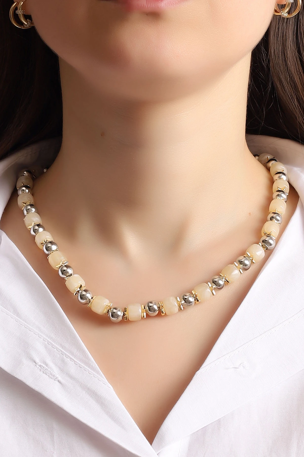 Ekru Doğal Oval Taşlı Kolye 354575