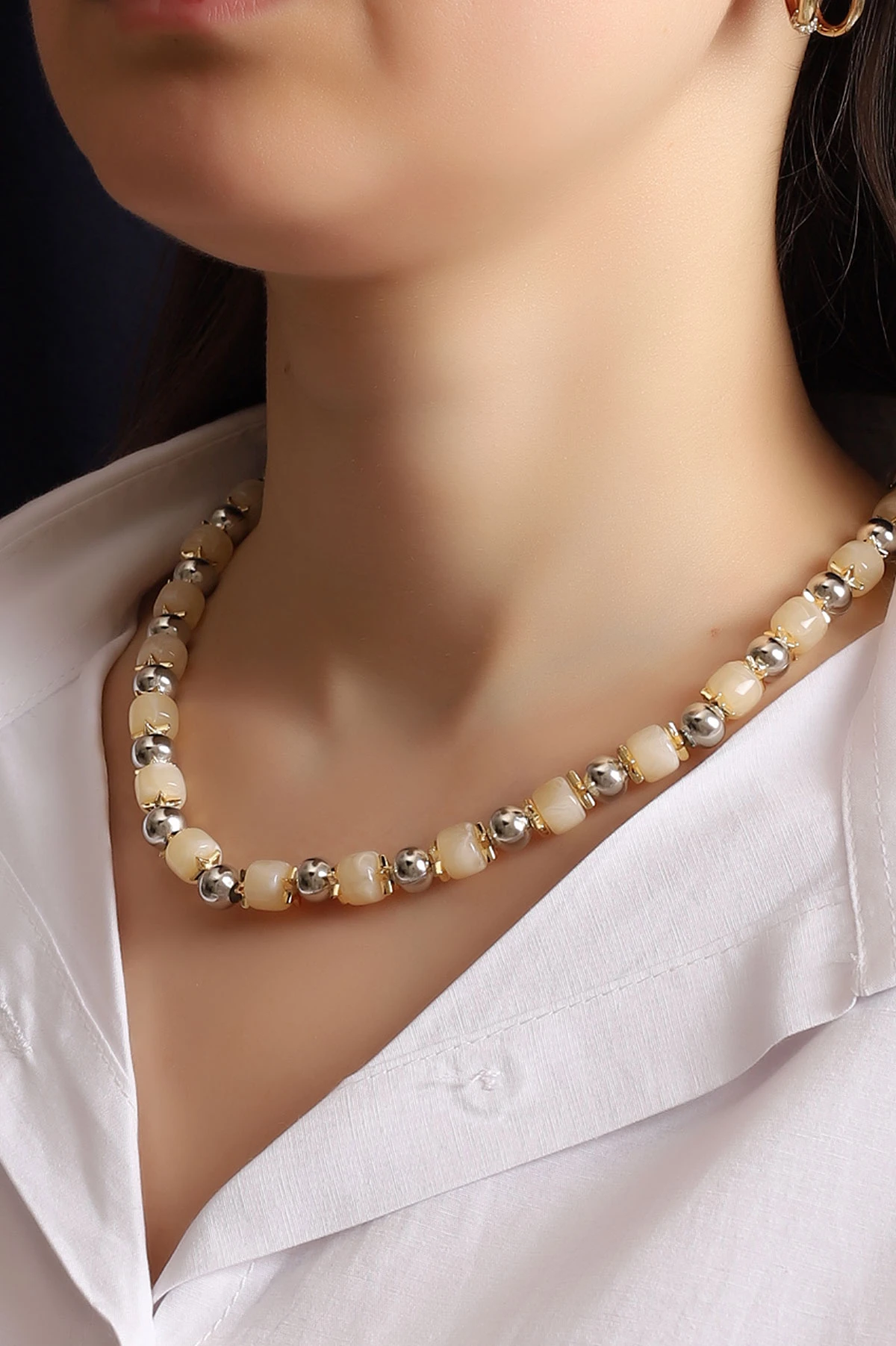 Ekru Doğal Oval Taşlı Kolye 354575