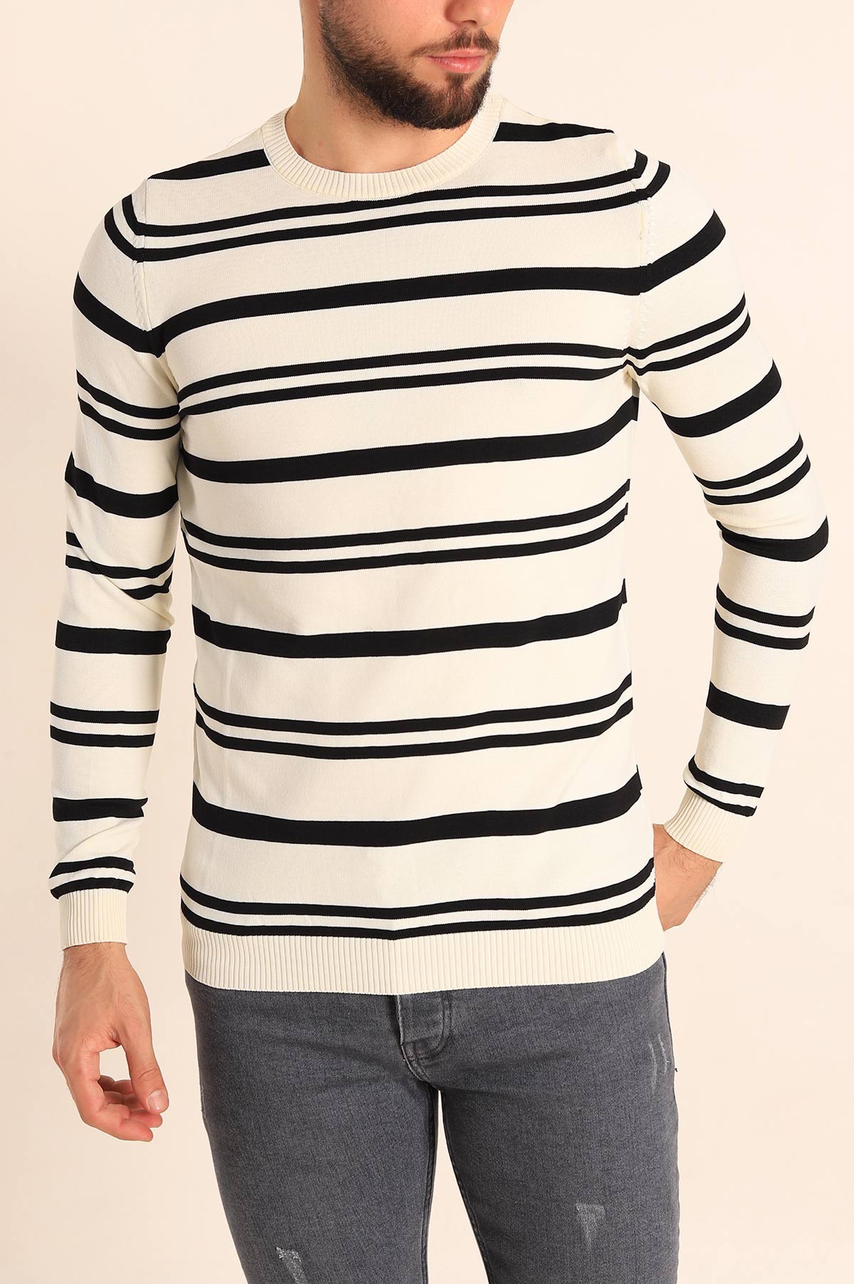 Ekru Regular Fit Çizgili Triko Kazak 213861