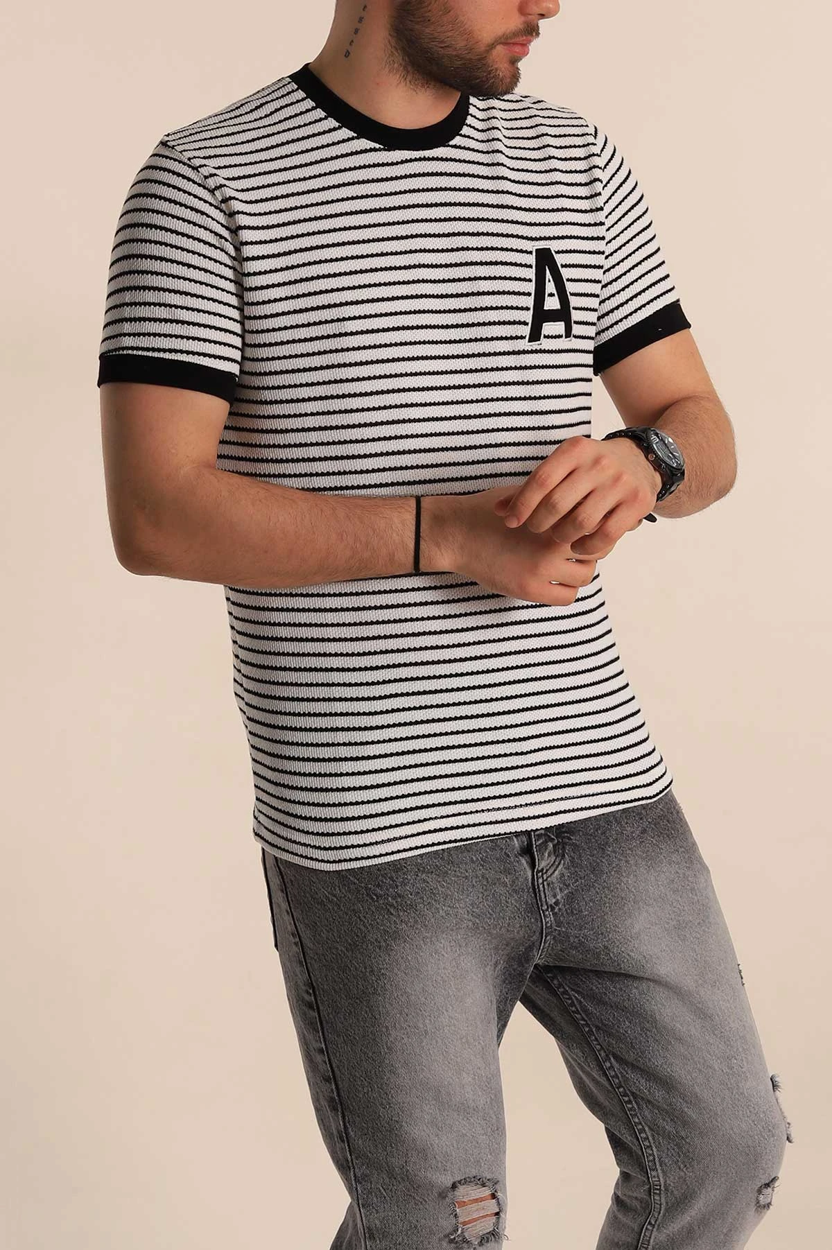 Ekru Siyah Çizgili Regular Fit Nakış Yazı Detaylı Erkek Triko Tişört 268455