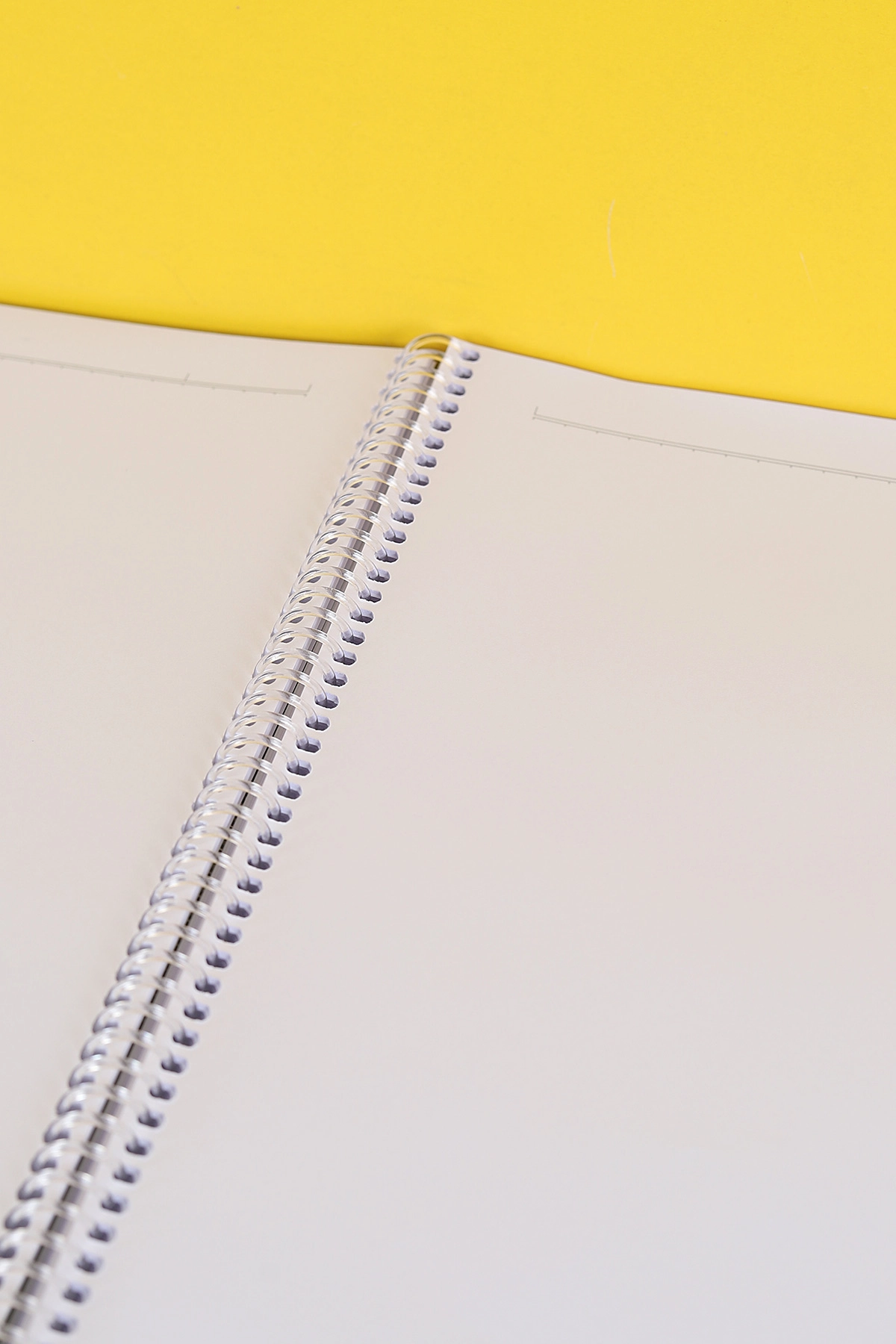 Faber-Castell Classic Renkler 120YP. Çizgisiz Spiralli PP Kapak Defter 295850
