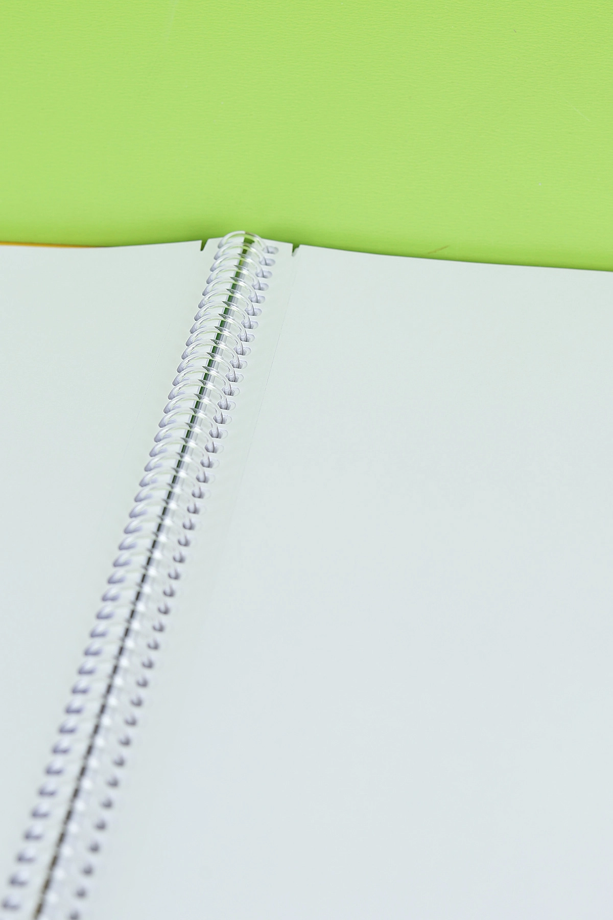 Faber-Castell Knights Neon 80YP. Çizgisiz Spiralli PP. Kapak Defter 295838