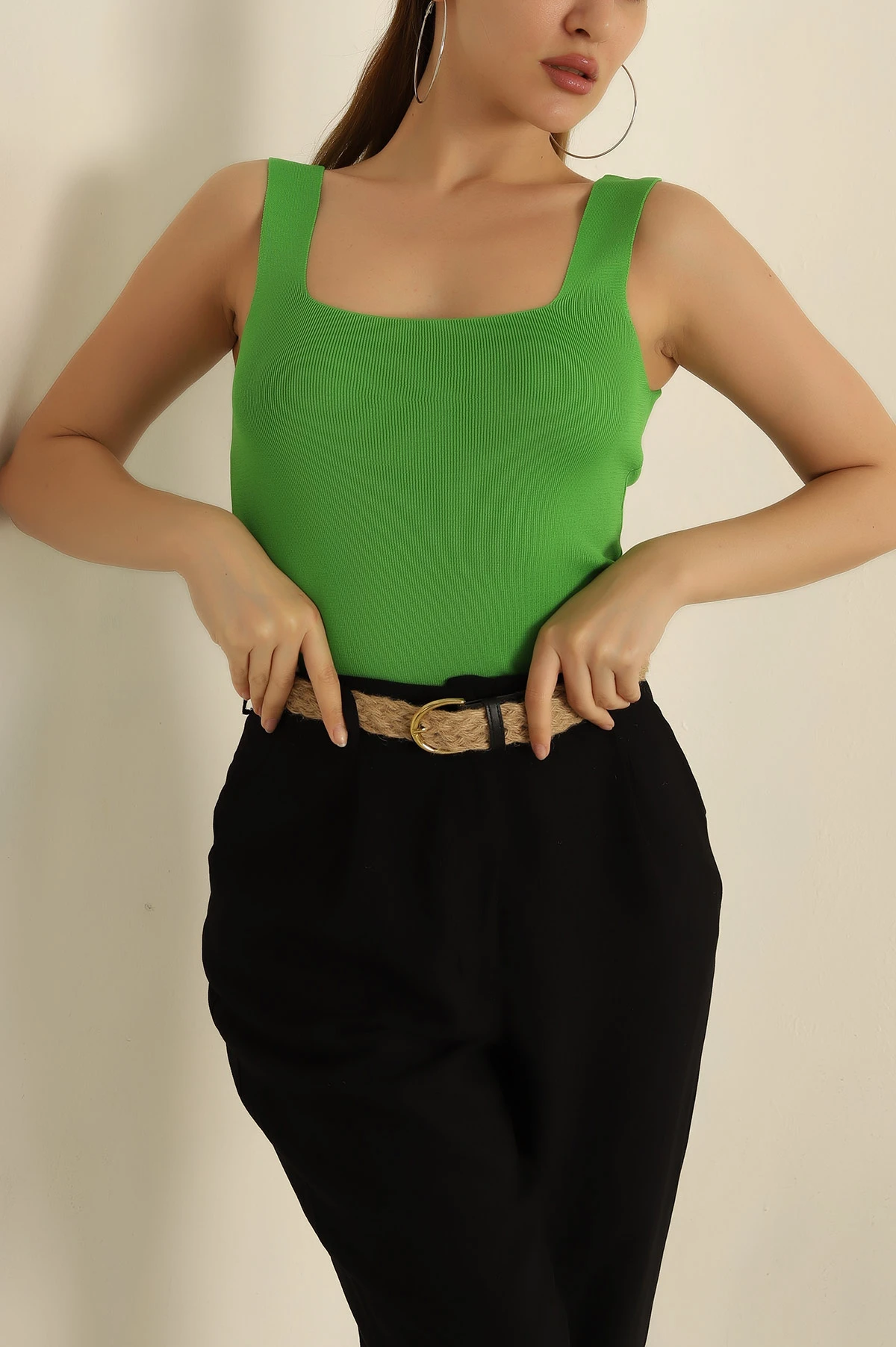 Fıstık Yeşili Kare Yaka Polyemid Bluz 260363