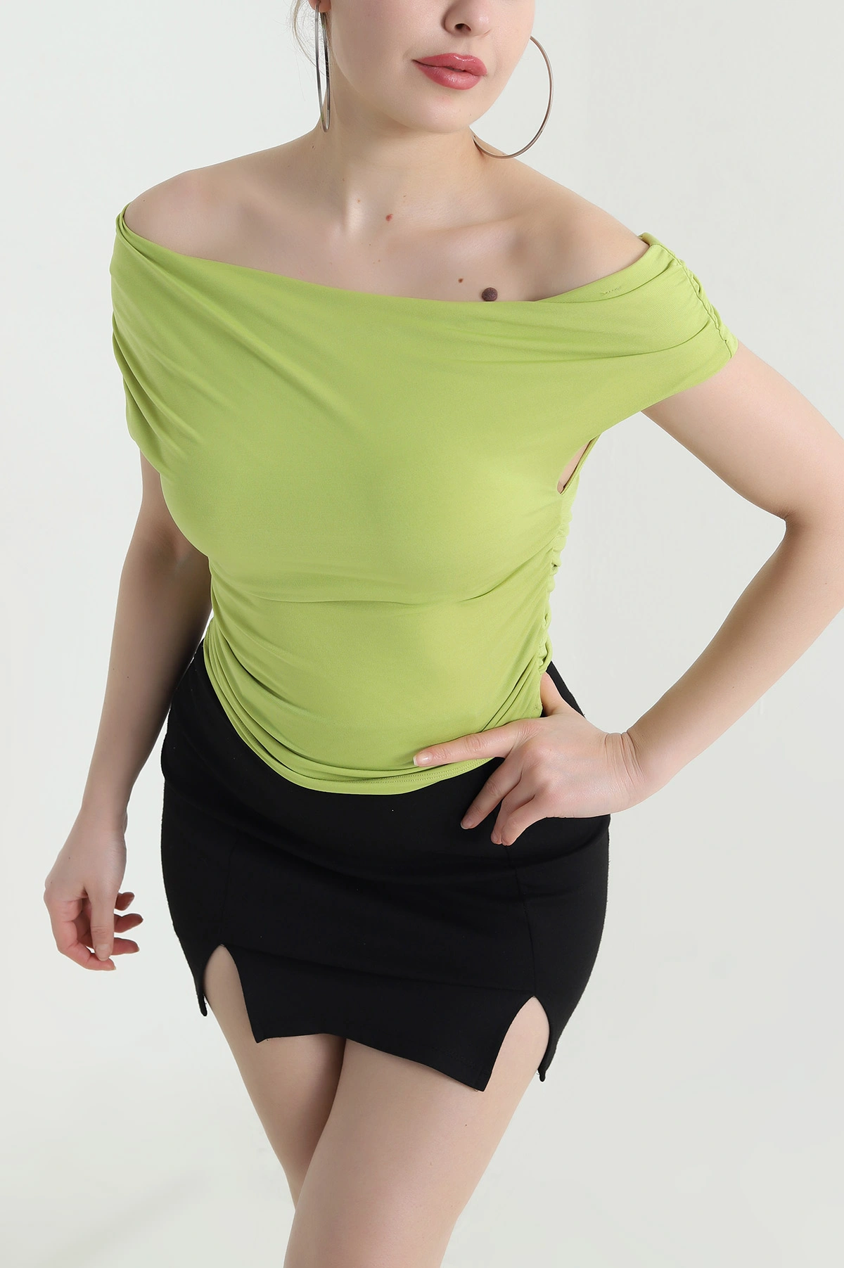 Fıstık Yeşili Sandy Kumaş Kadın Bluz 437776