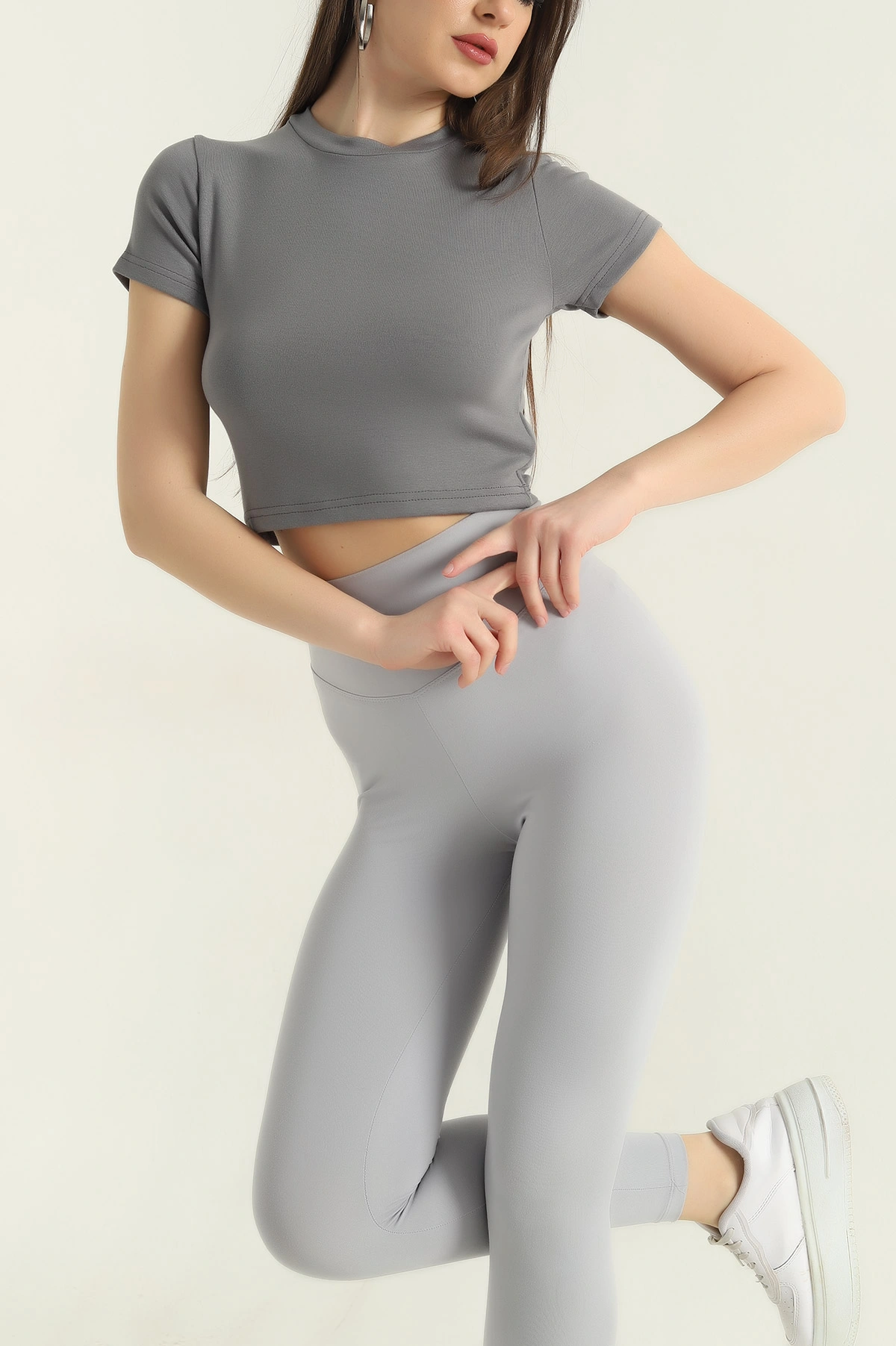Füme Bisiklet Yaka Likralı Viskon Crop Bluz 357329