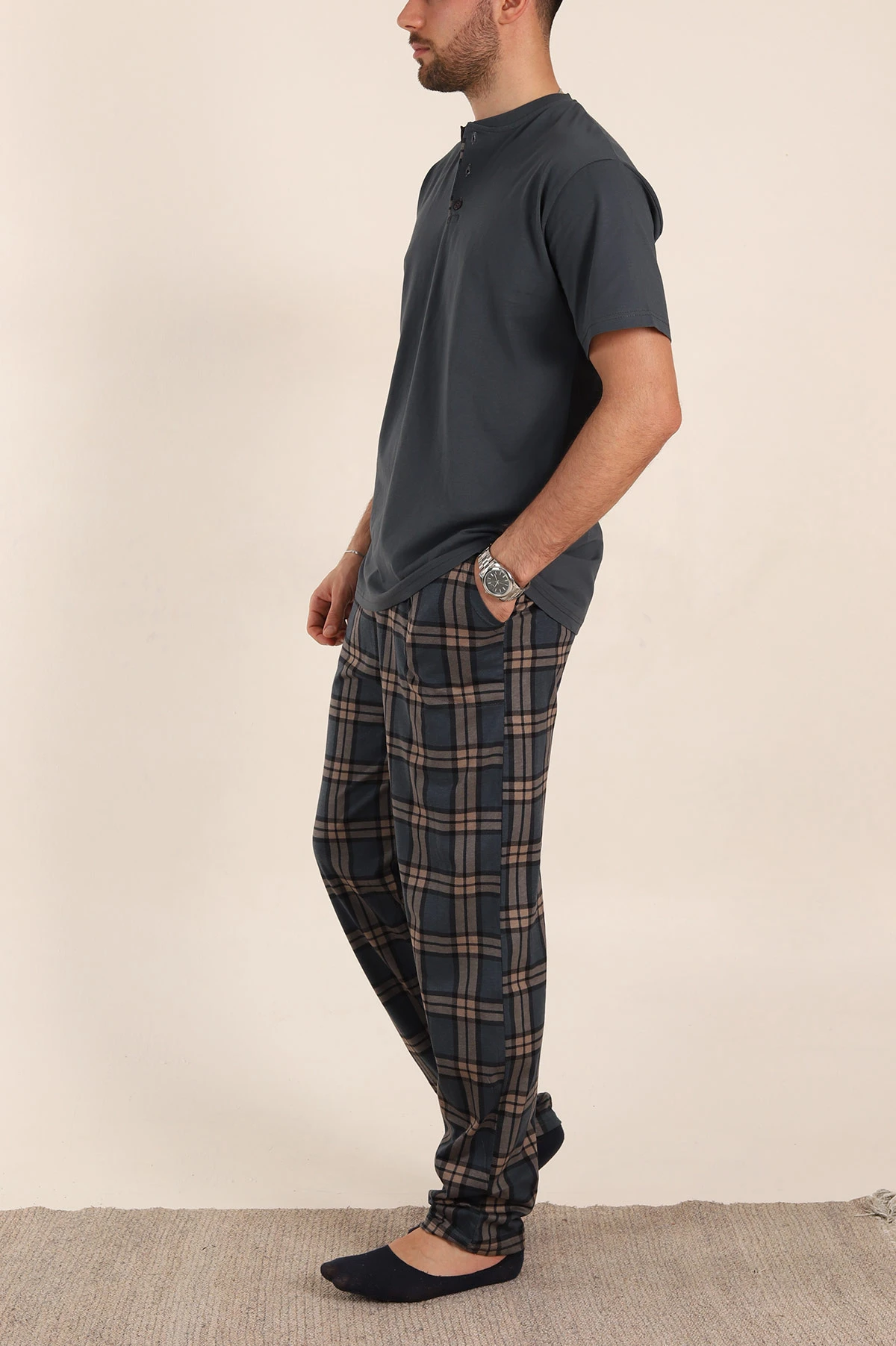 Füme Ekose Desenli 3 Düğmeli Kısa Kol Erkek Pijama Takımı 357476