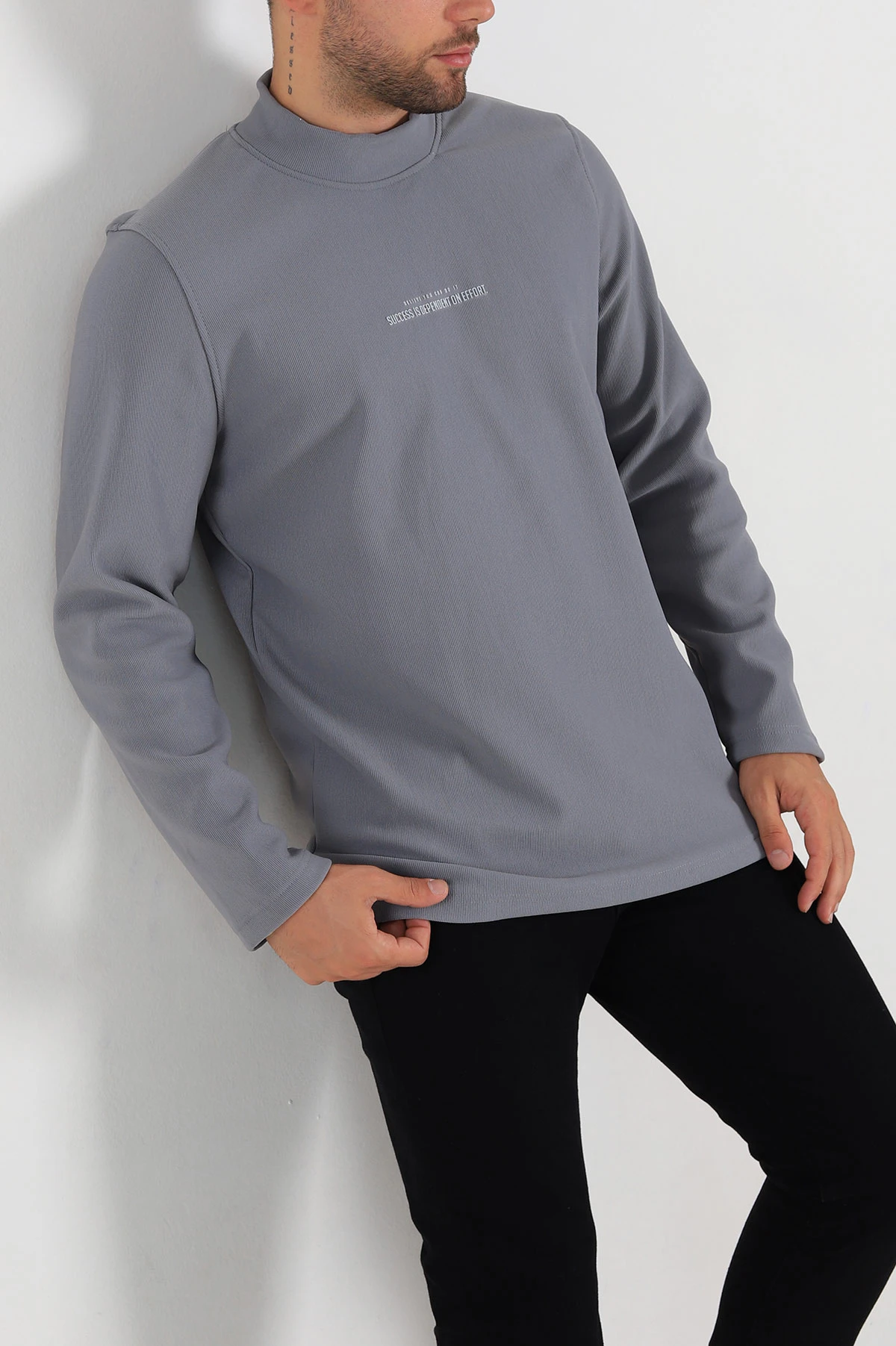 Füme Regular Fit Dik Yaka Kabartma Yazılı Erkek Sweatshirt 305768