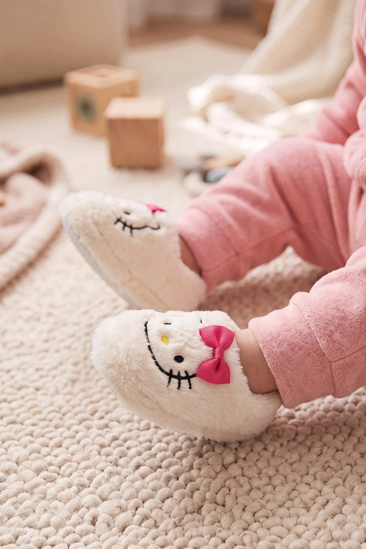 Fuşya ( 21 - 24 ) Peluş Figürlü Kız Bebek Panduf 488292