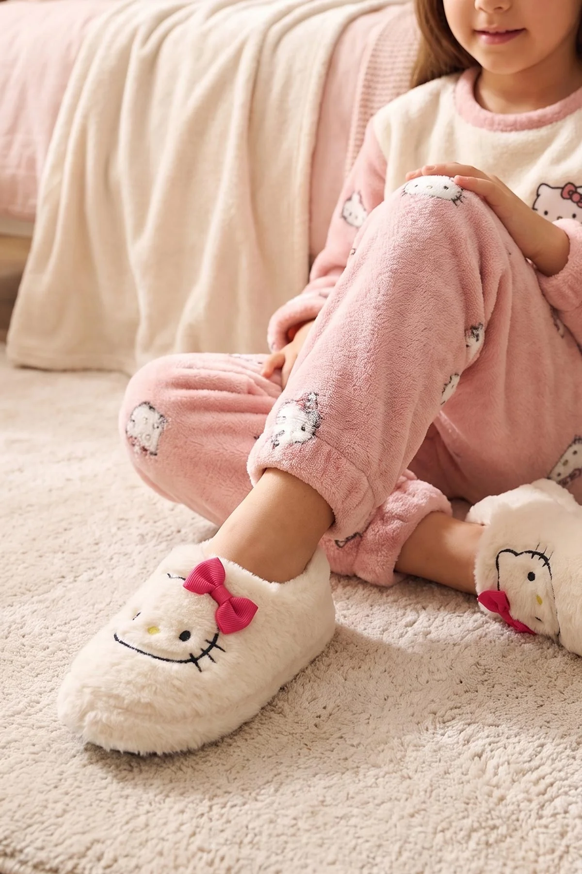 Fuşya ( 25 - 28 ) Peluş Figürlü Kız Çocuk Panduf 495450