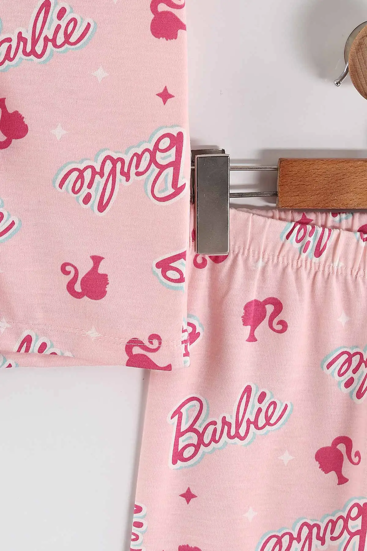 Fuşya (4-12 Yaş) Baskılı Kısa Kol Ön Düğmeli Göz Bandı Detaylı Kız Çocuk Pijama Takım 453259