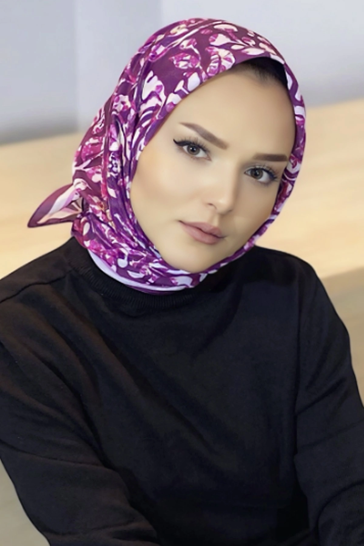 Fuşya 90x90 Cm Dijital Baskı Lıerre Desenli Pamuk Eşarp 349487