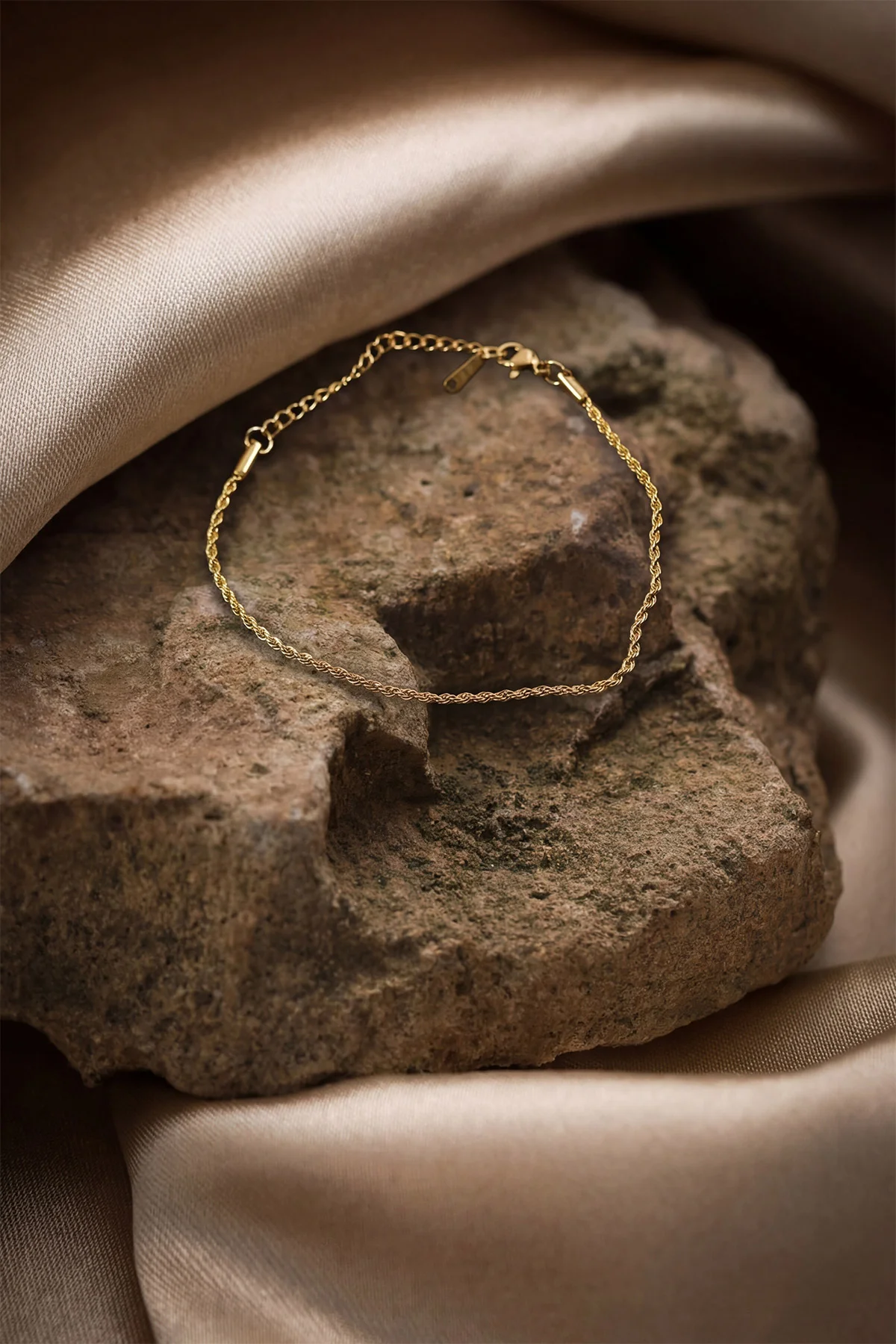 Gold Burgu Model İnce Unisex Çelik Bileklik 431368