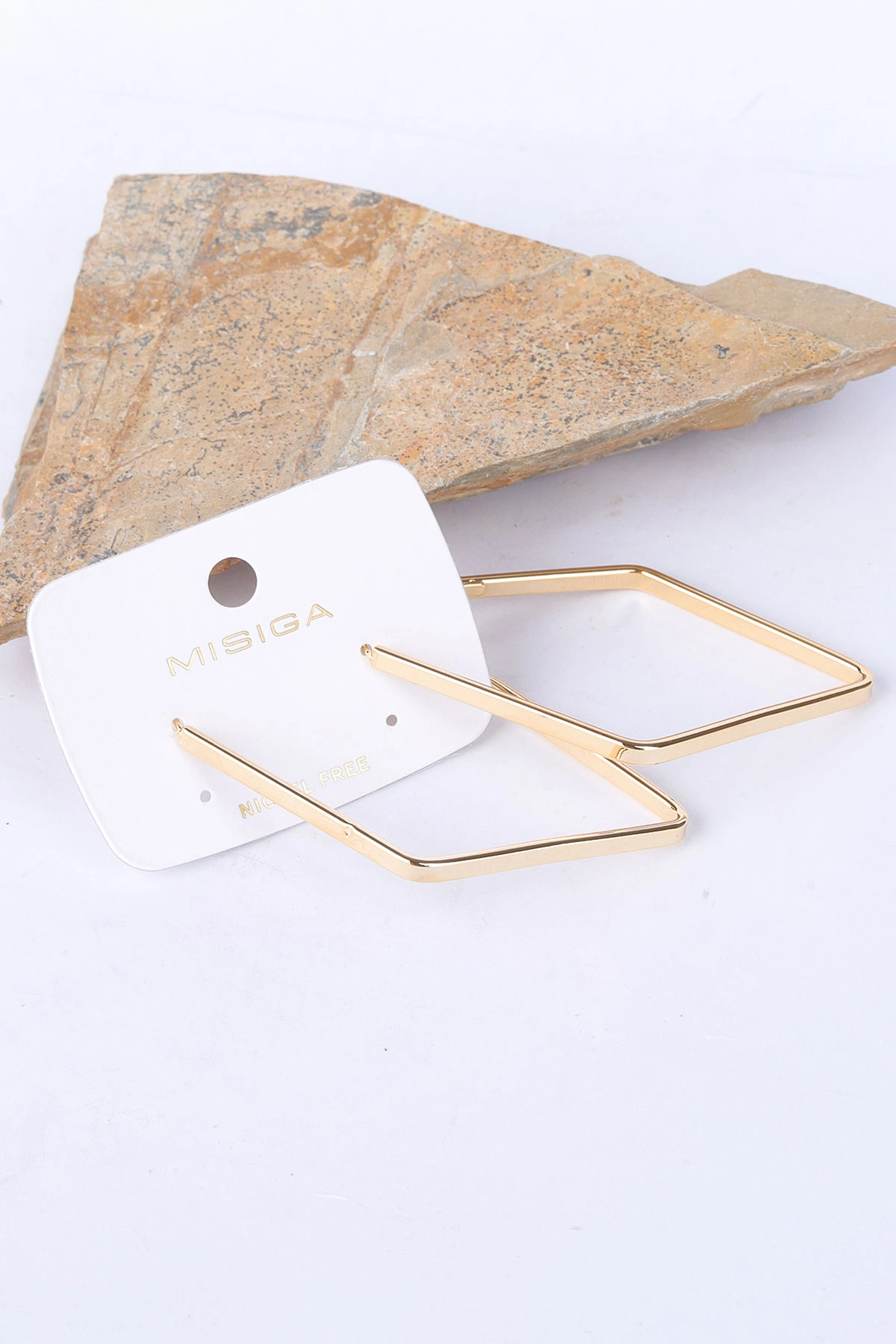Gold Dörtgen Şekilli Küpe 330850
