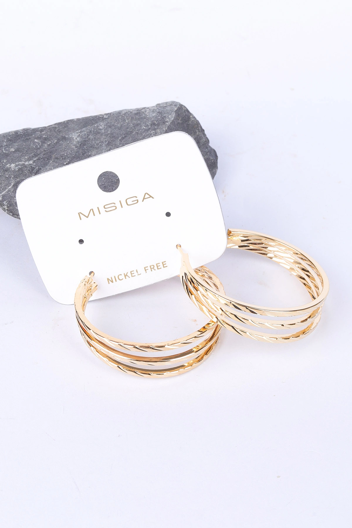 Gold İşlemeli 3'lü Sıra Halka Model Küpe 330943