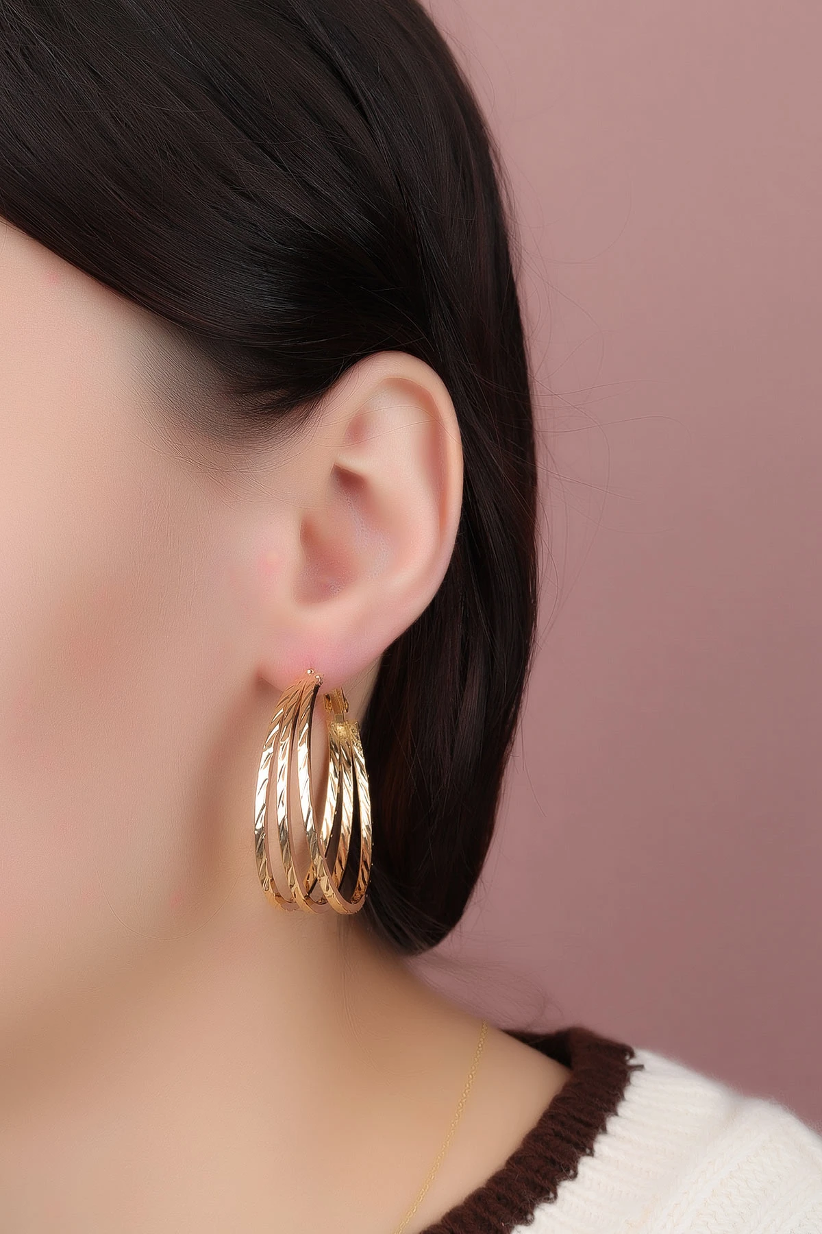 Gold İşlemeli 3'lü Sıra Halka Model Küpe 330943