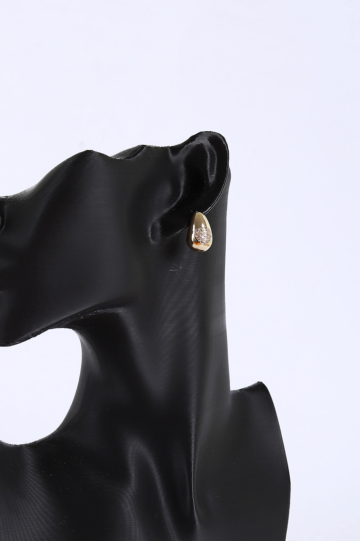 Gold Kalp Detaylı   Zirkon Taşlı  Küpe 371427