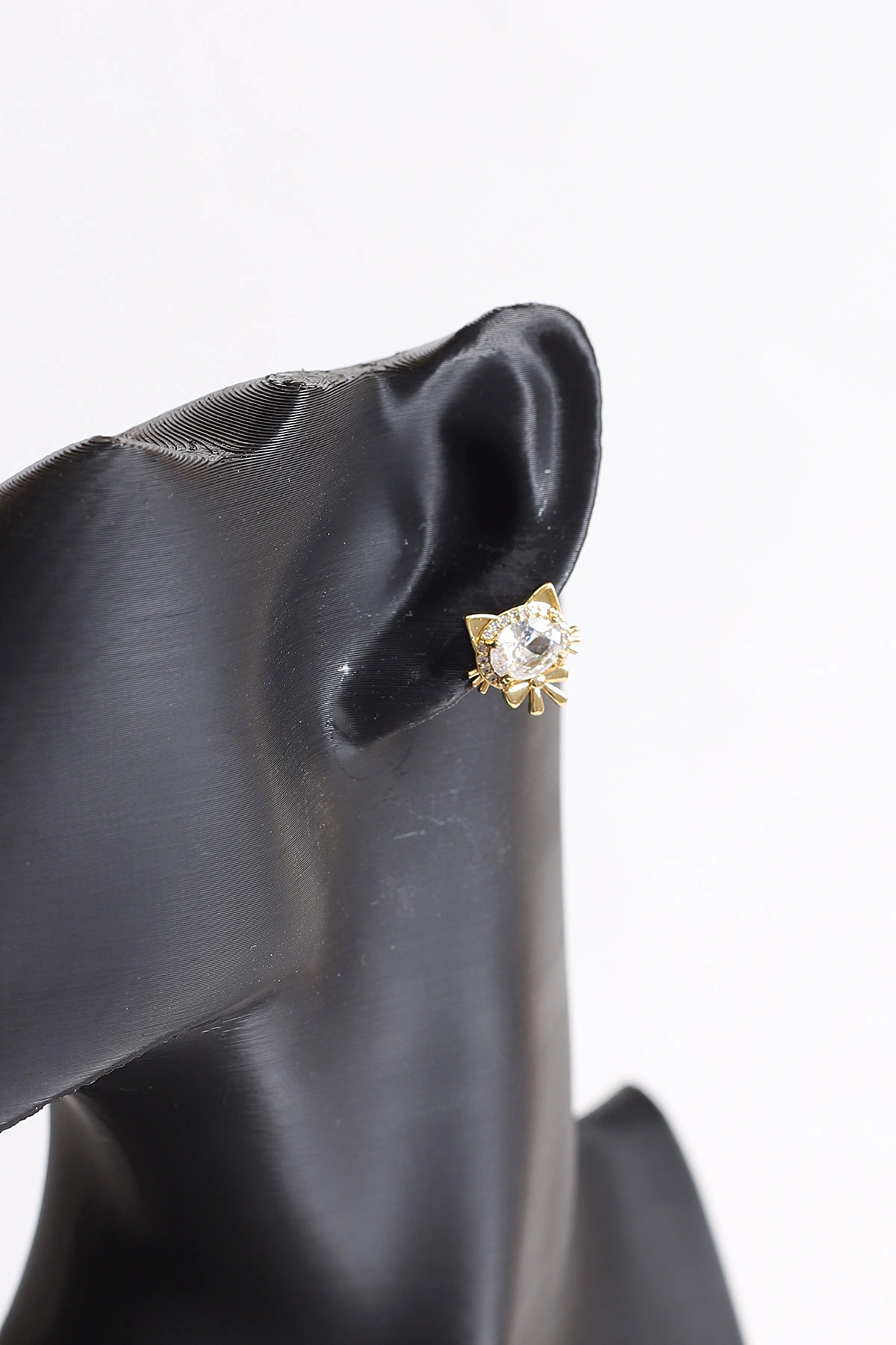 Gold Kedi Figürlü  Zirkon Taşlı Küpe 370971